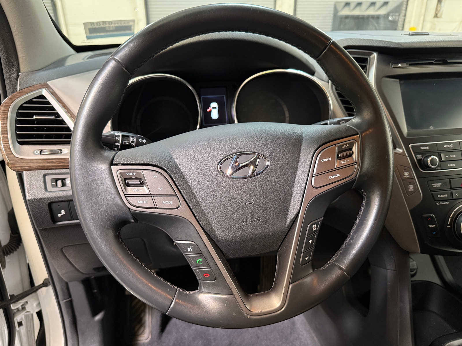 Thumbnail: 2017 Hyundai Santa Fe - 5
