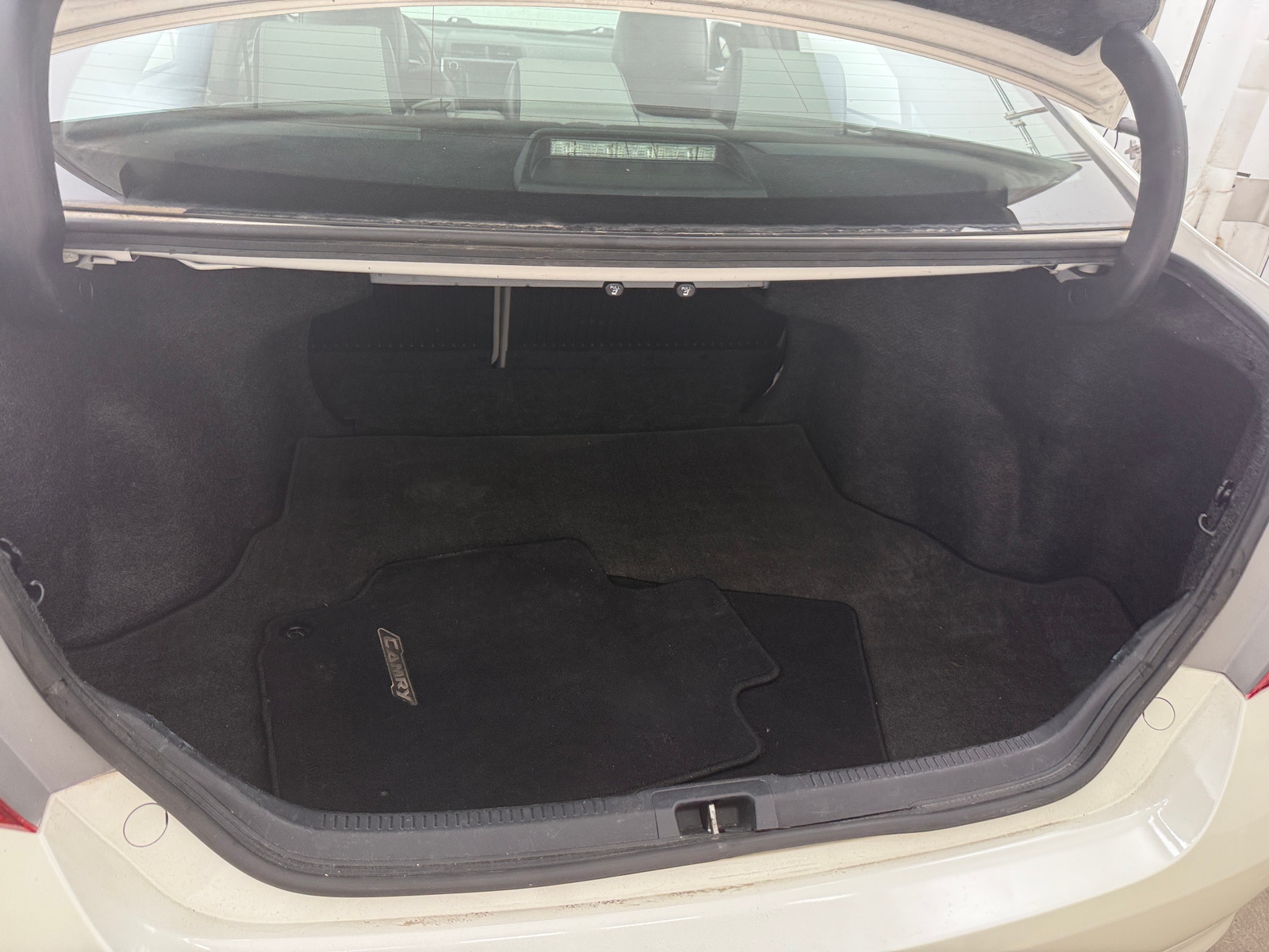 Thumbnail: 2015 Toyota Camry - 7