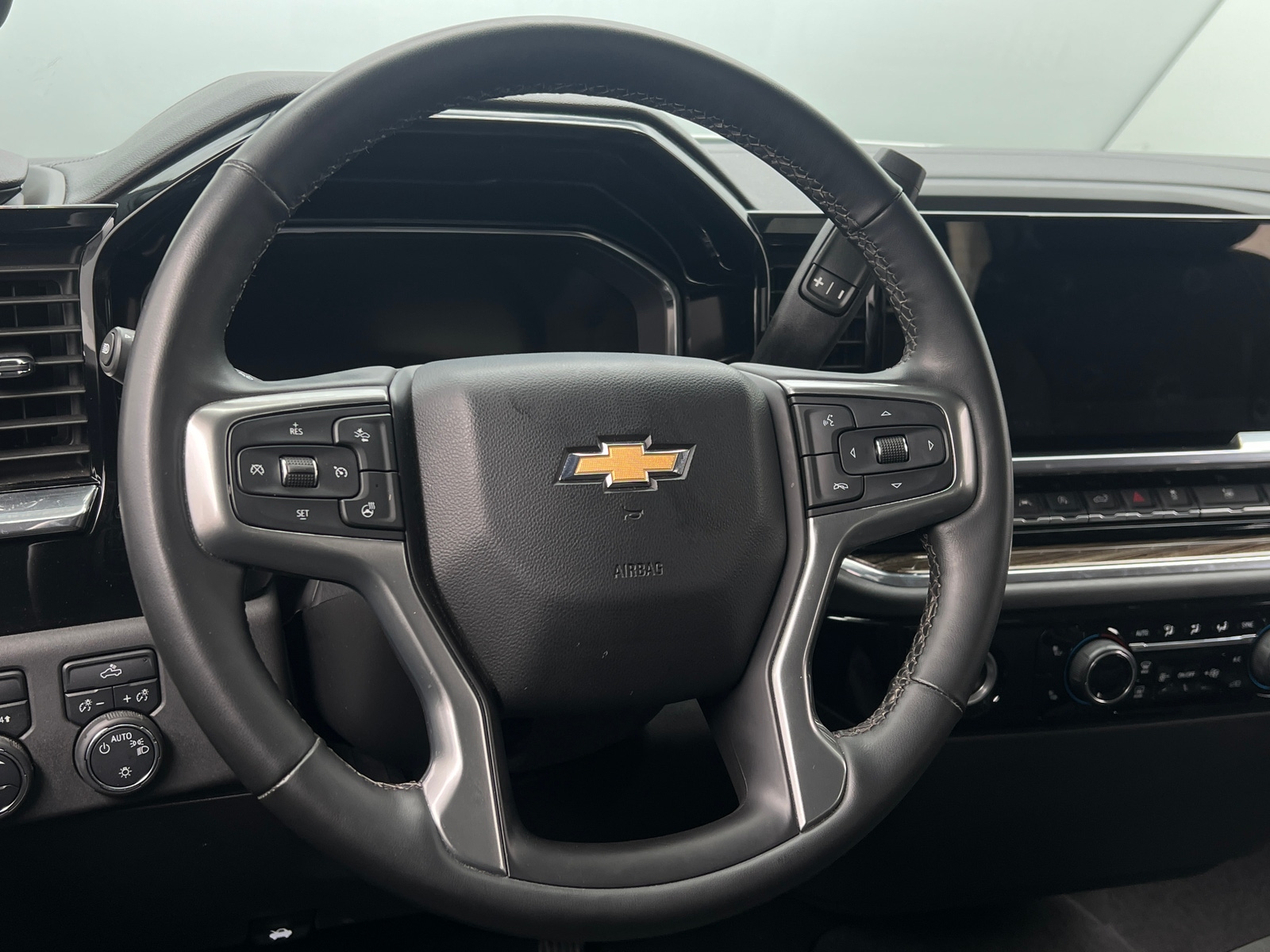 Thumbnail: 2023 Chevrolet Silverado 1500 - 5