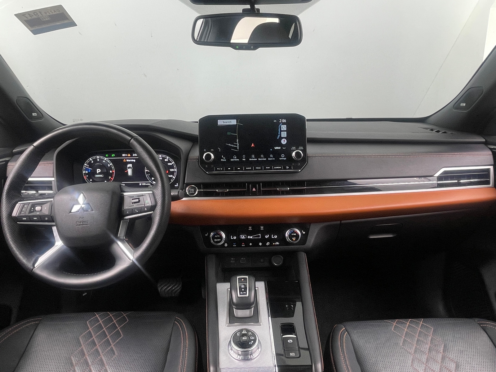 Thumbnail: 2023 Mitsubishi Outlander - 2