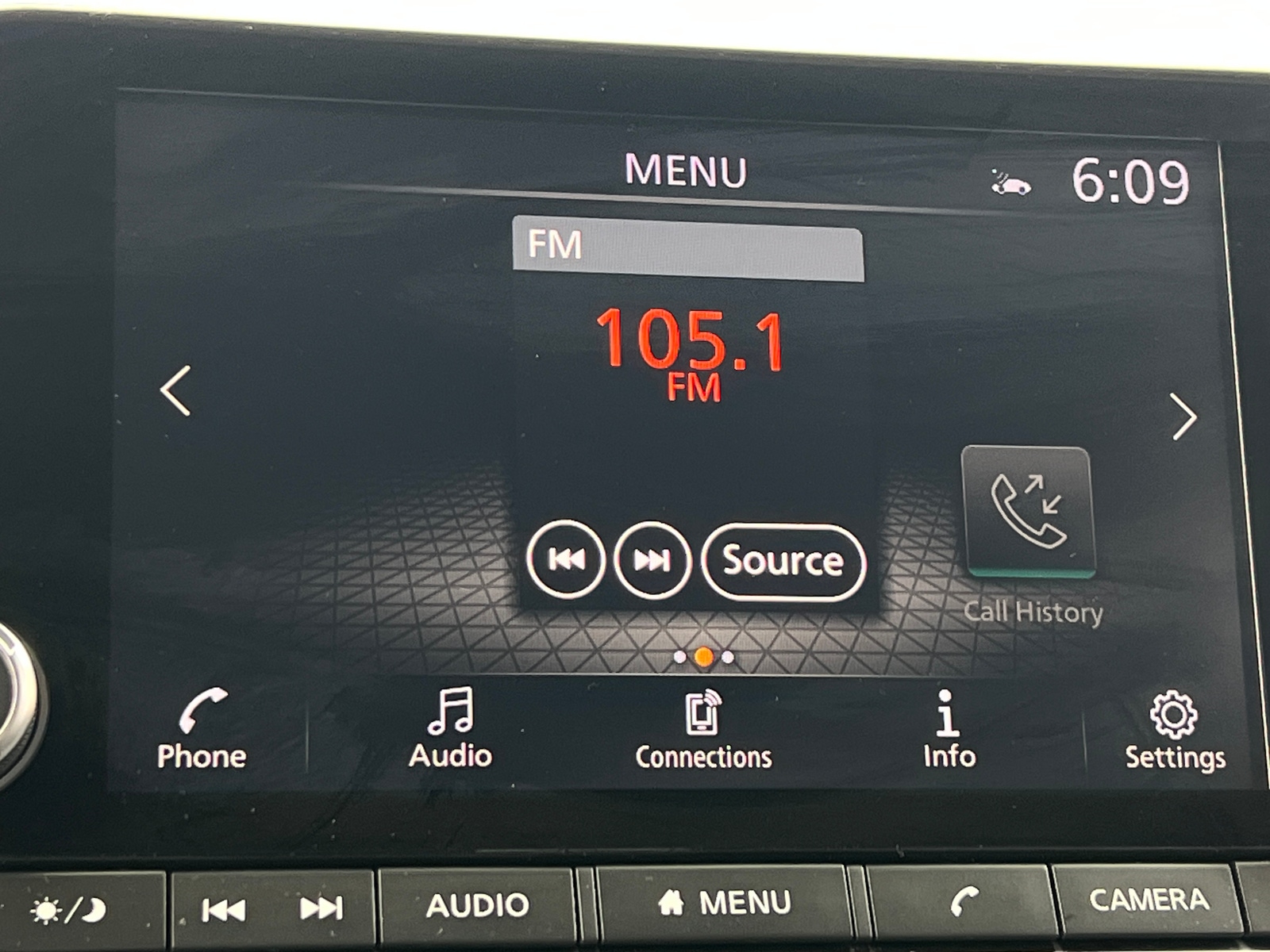 Thumbnail: 2023 Nissan Rogue - 4