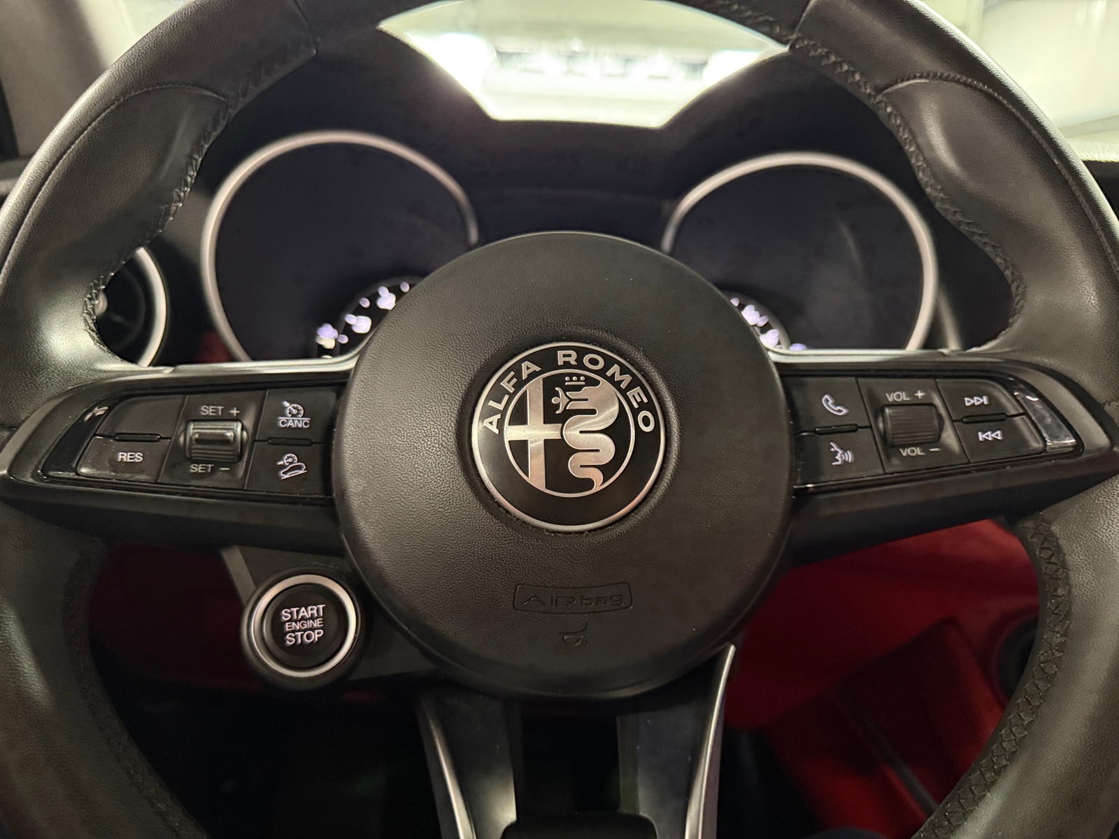Thumbnail: 2020 Alfa Romeo Stelvio - 4