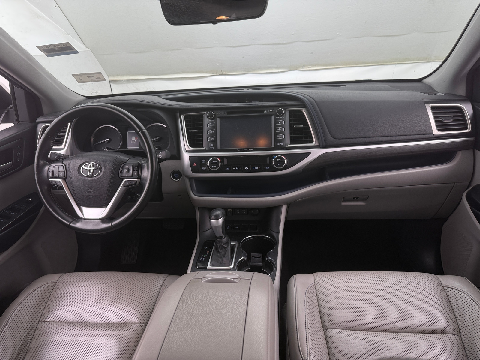 Thumbnail: 2017 Toyota Highlander - 2