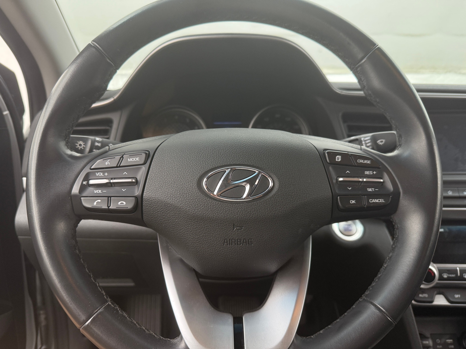 Thumbnail: 2020 Hyundai Elantra - 5