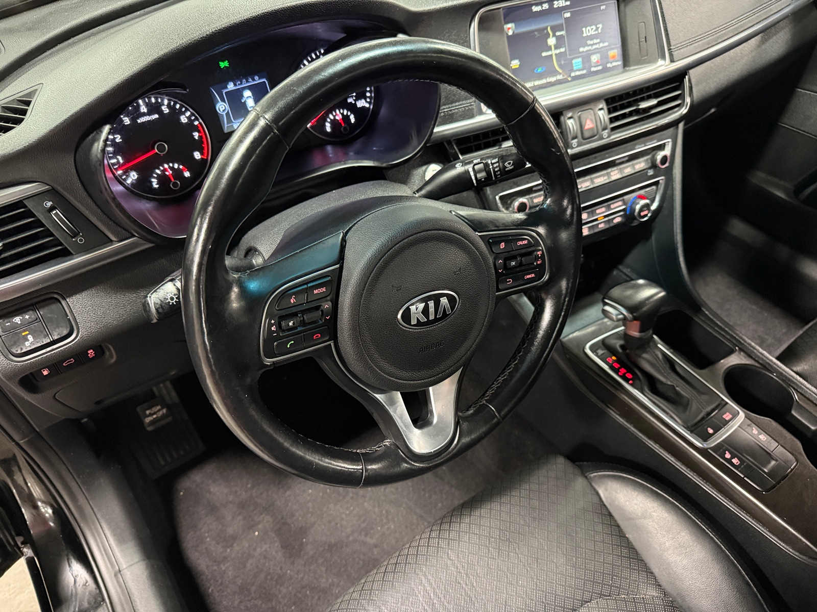 Thumbnail: 2017 Kia Optima - 4