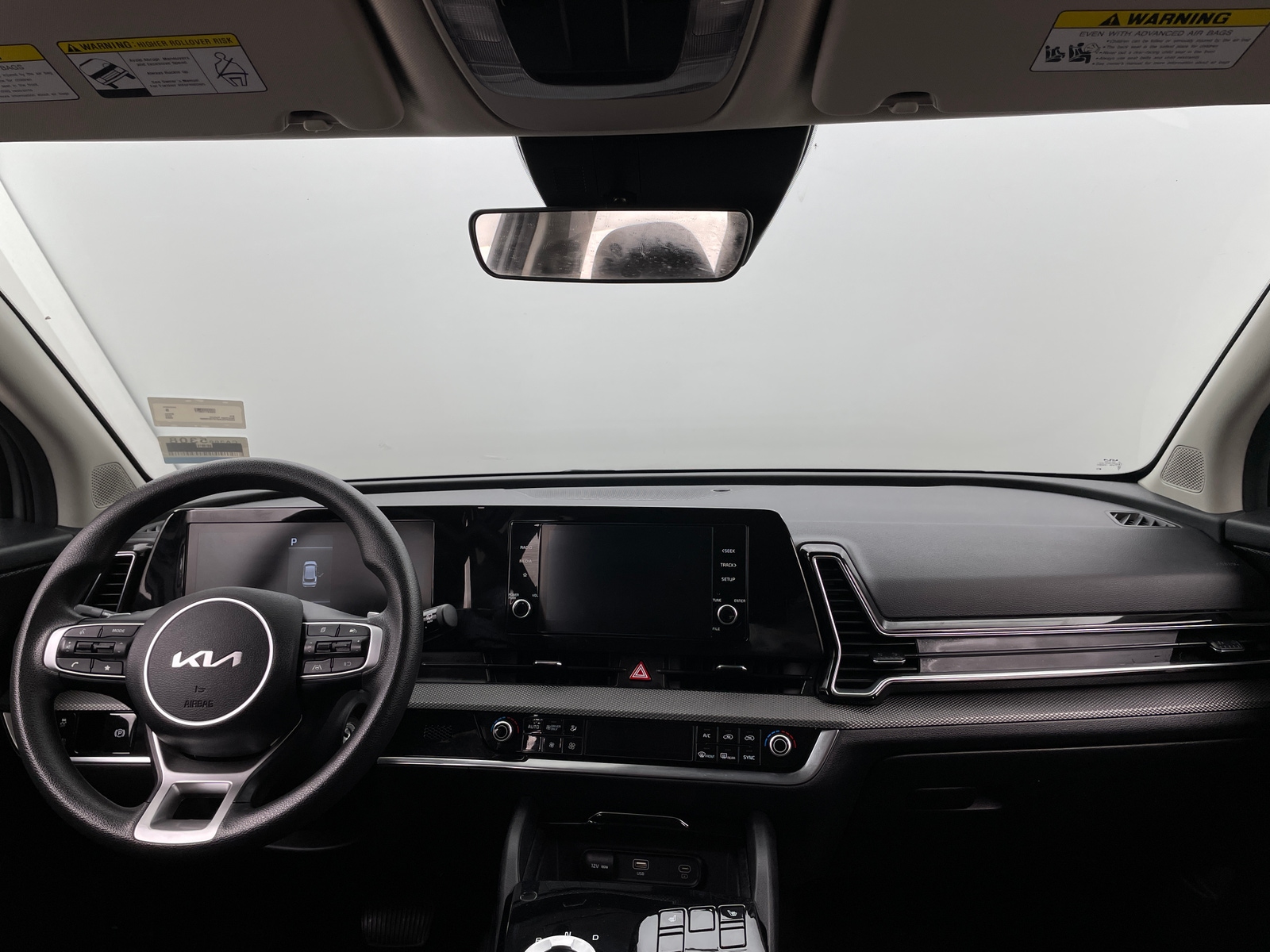 Thumbnail: 2023 Kia Sportage - 3