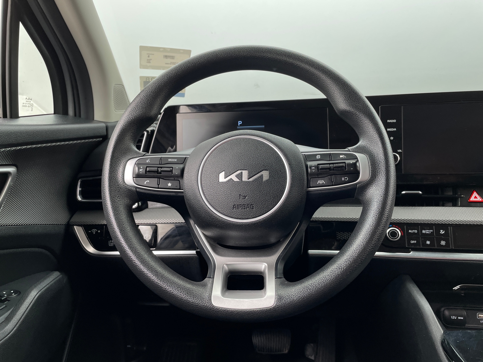 Thumbnail: 2023 Kia Sportage - 5
