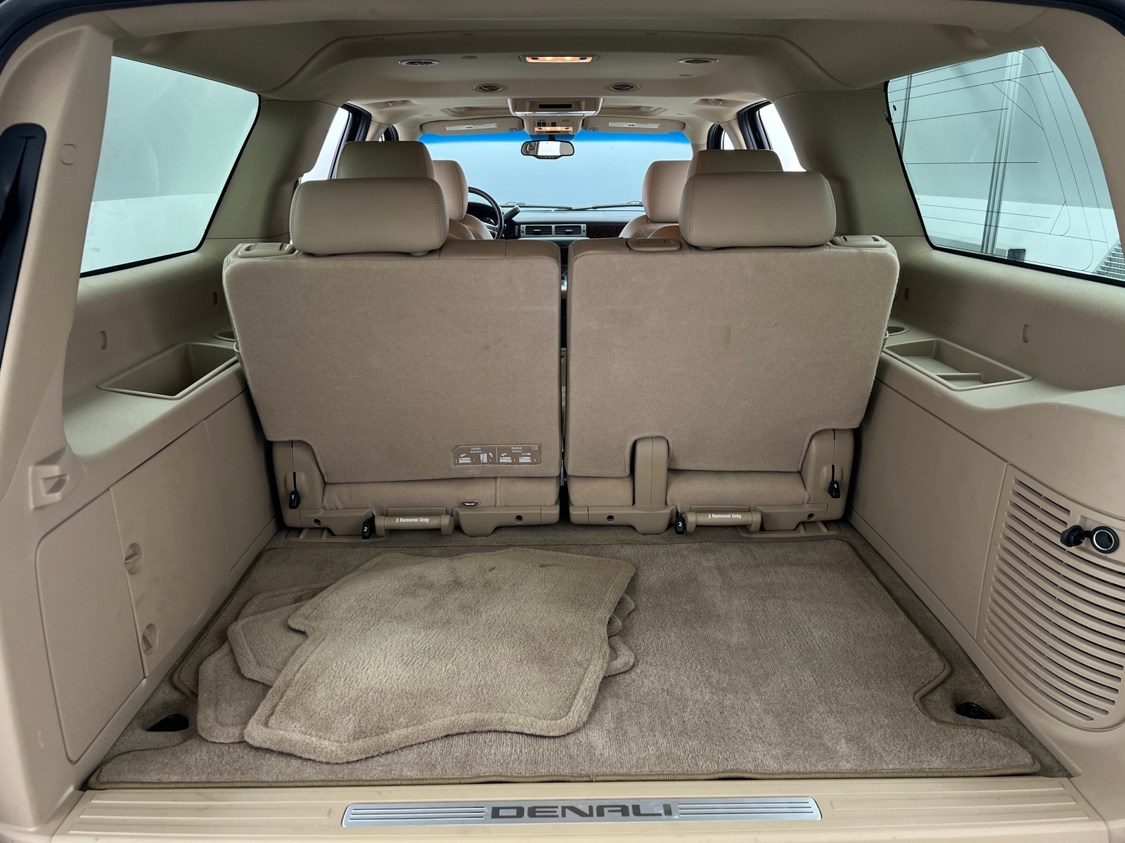 Thumbnail: 2011 GMC Yukon XL - 6