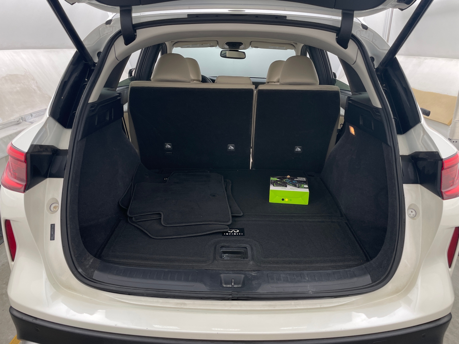 Thumbnail: 2021 INFINITI QX50 - 6