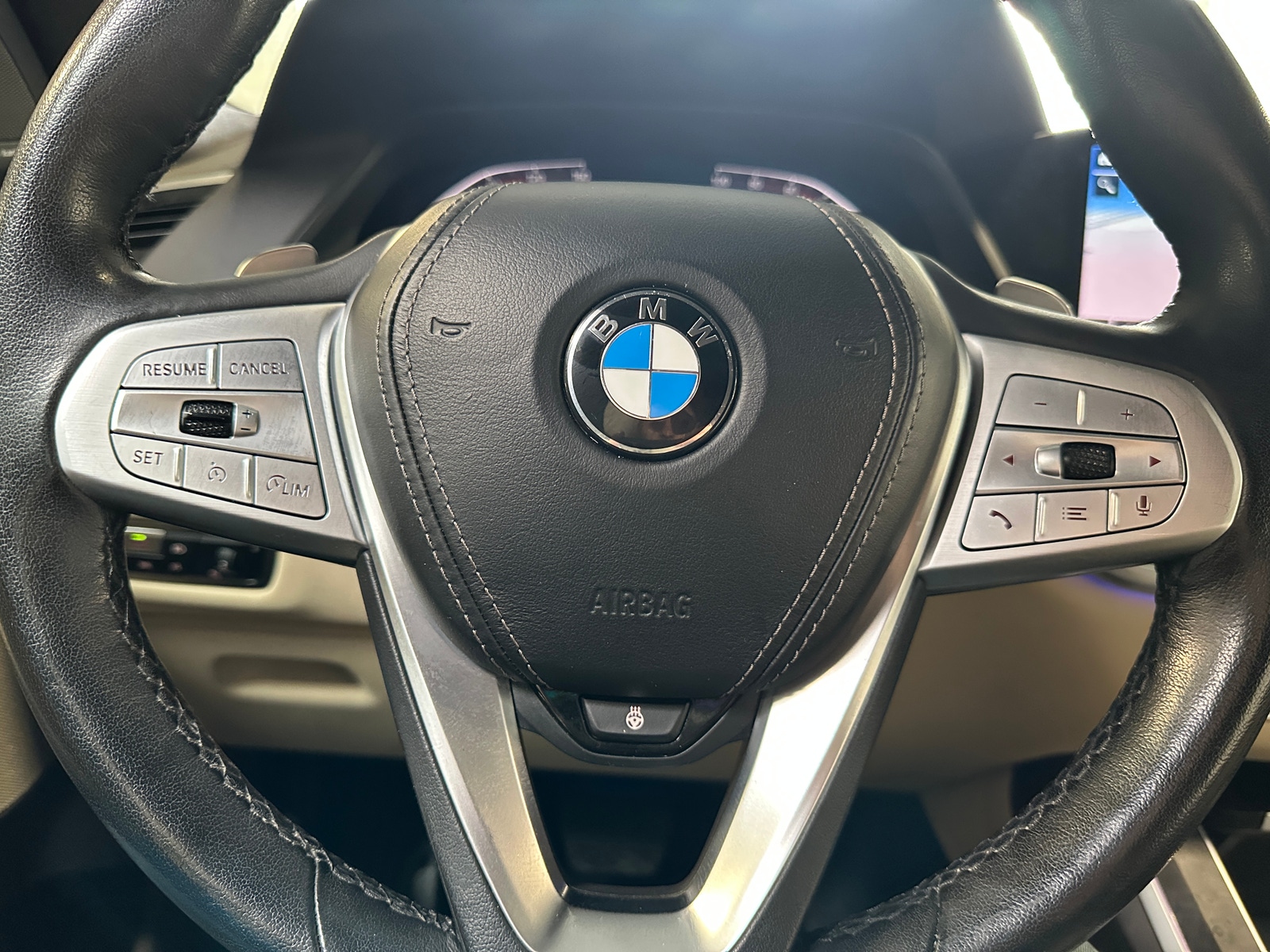 Thumbnail: 2021 BMW X7 - 4