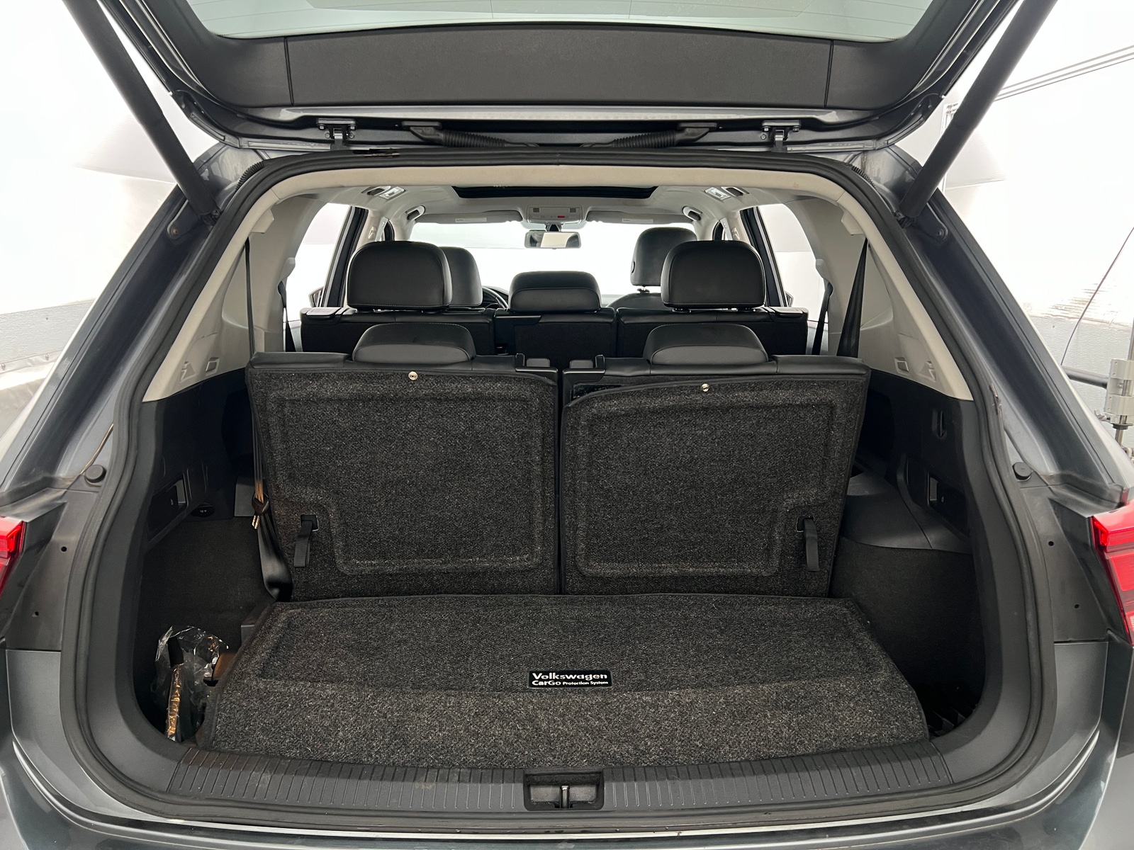 Thumbnail: 2018 Volkswagen Tiguan - 7