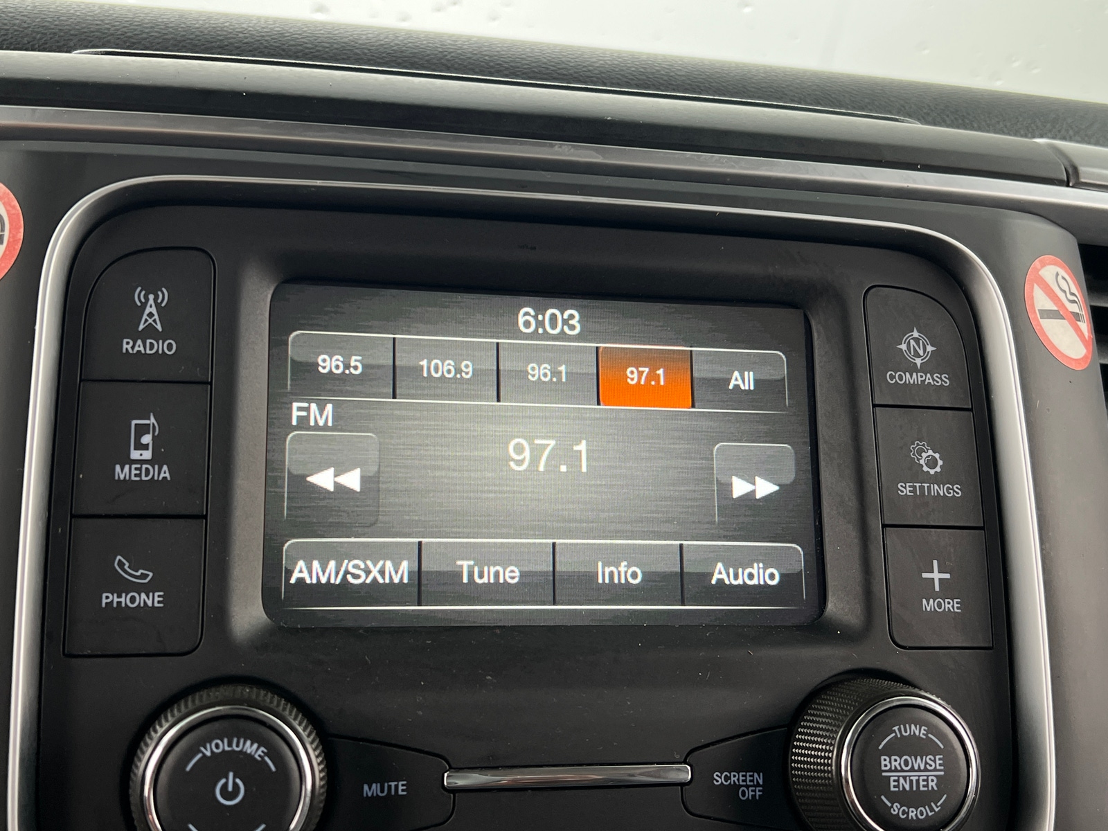 Thumbnail: 2024 RAM 1500 Classic - 4