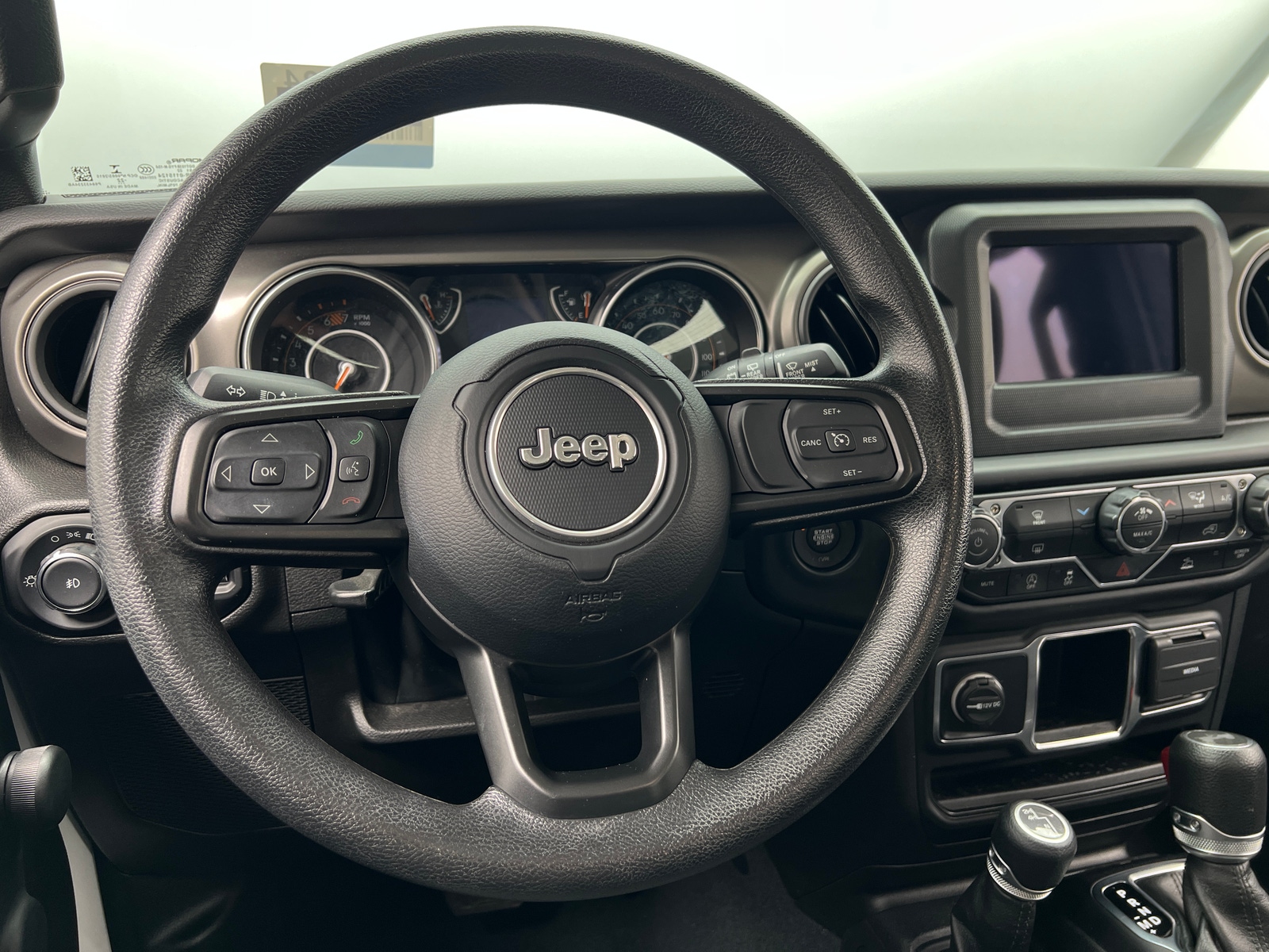 Thumbnail: 2022 Jeep Wrangler - 5