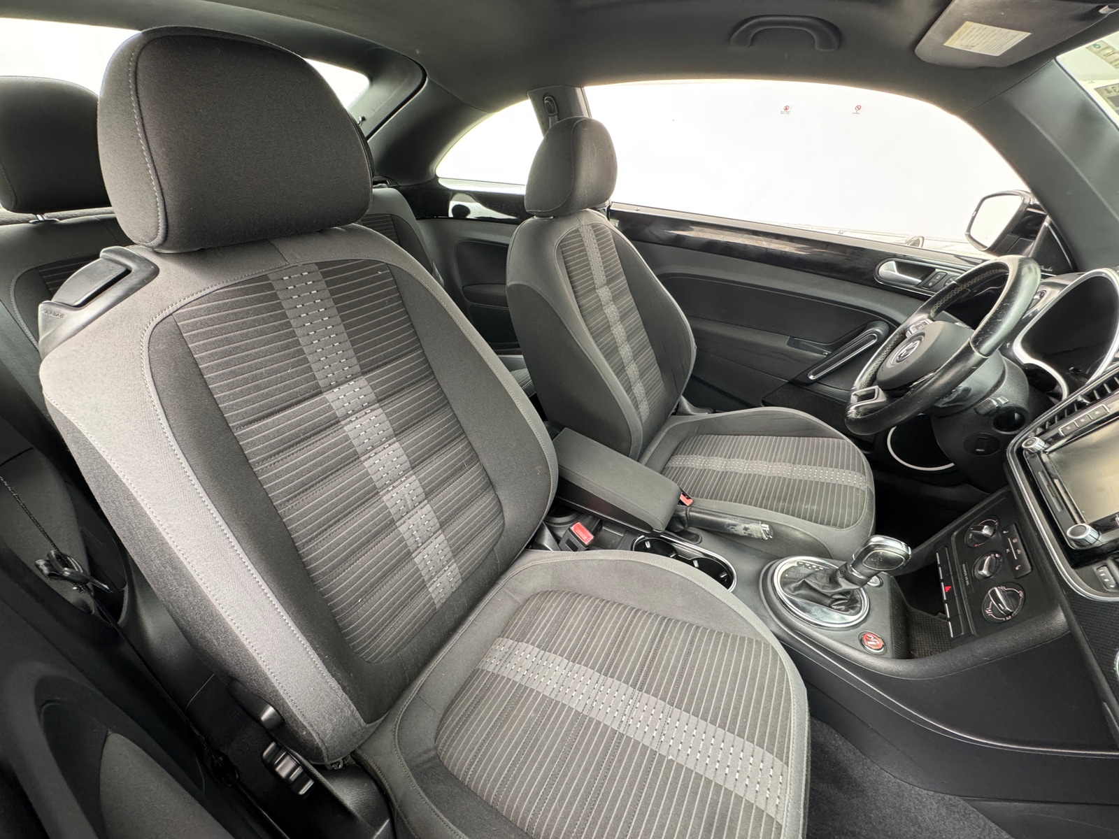 Thumbnail: 2012 Volkswagen Beetle - 2