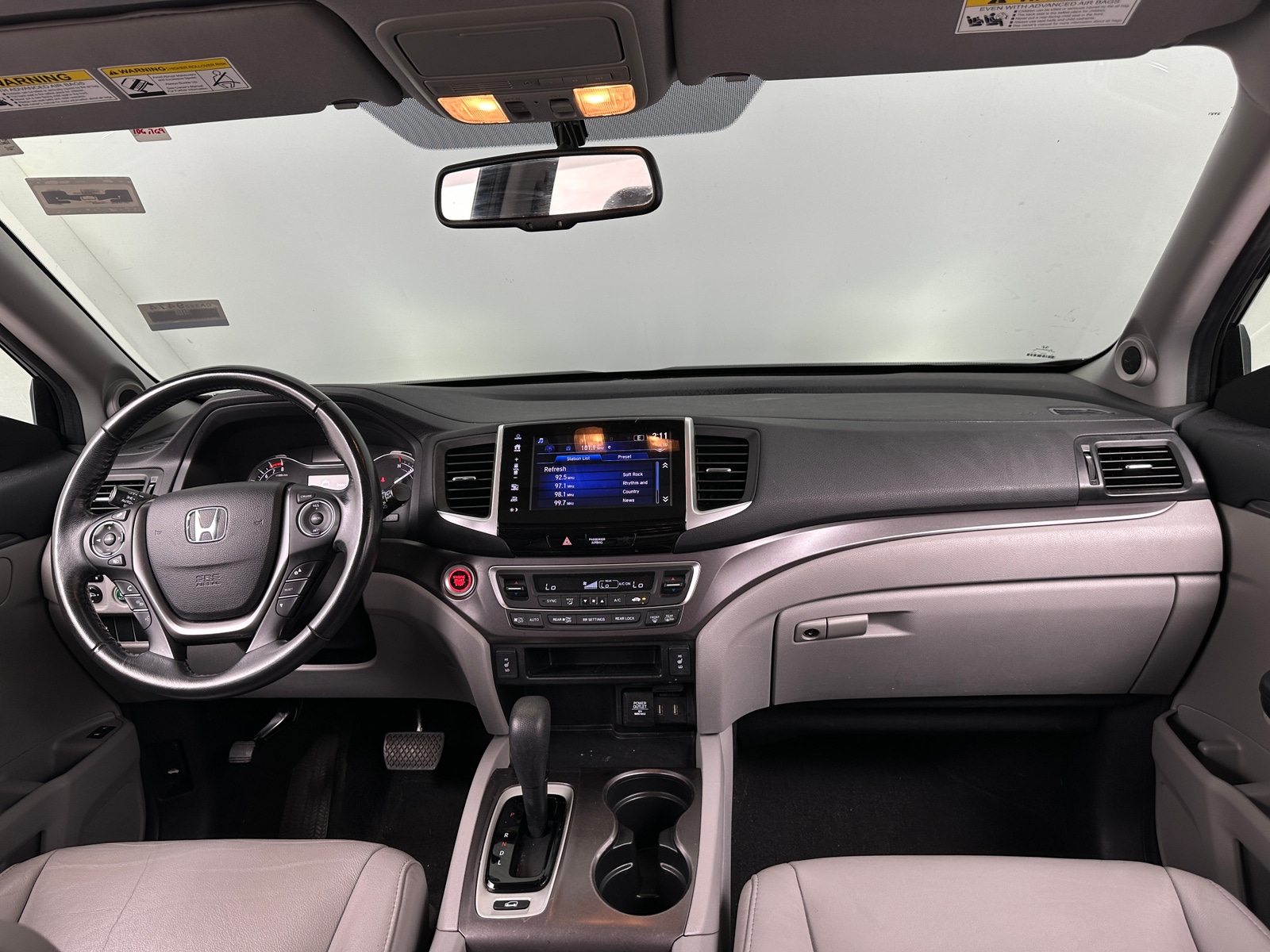 Thumbnail: 2017 Honda Pilot - 2