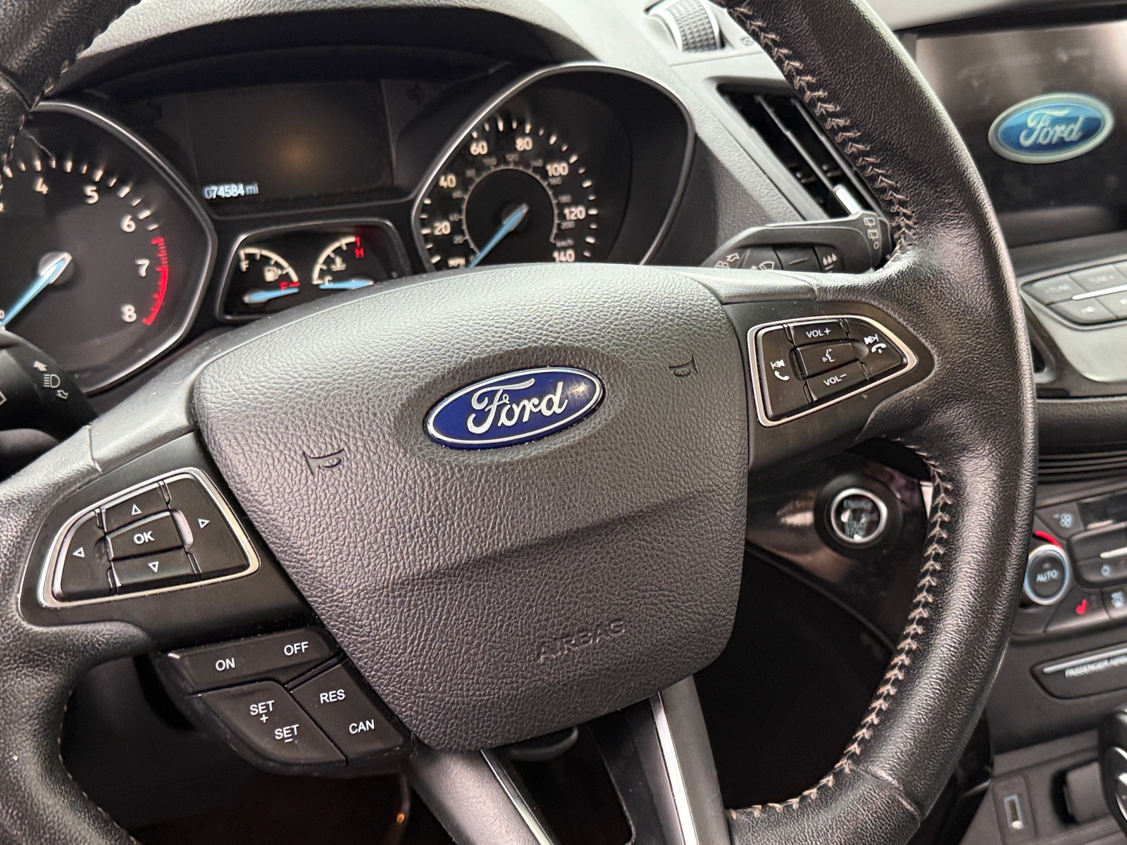 Thumbnail: 2019 Ford Escape - 4