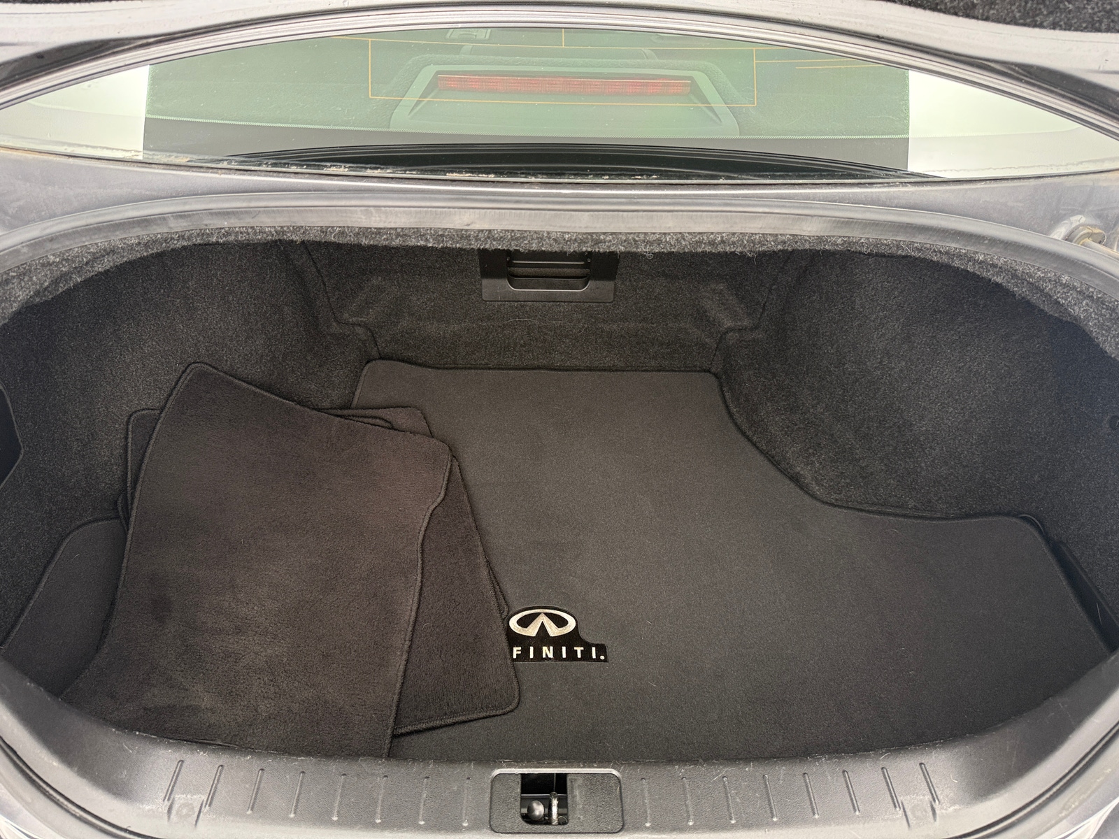 Thumbnail: 2015 INFINITI Q70 - 6