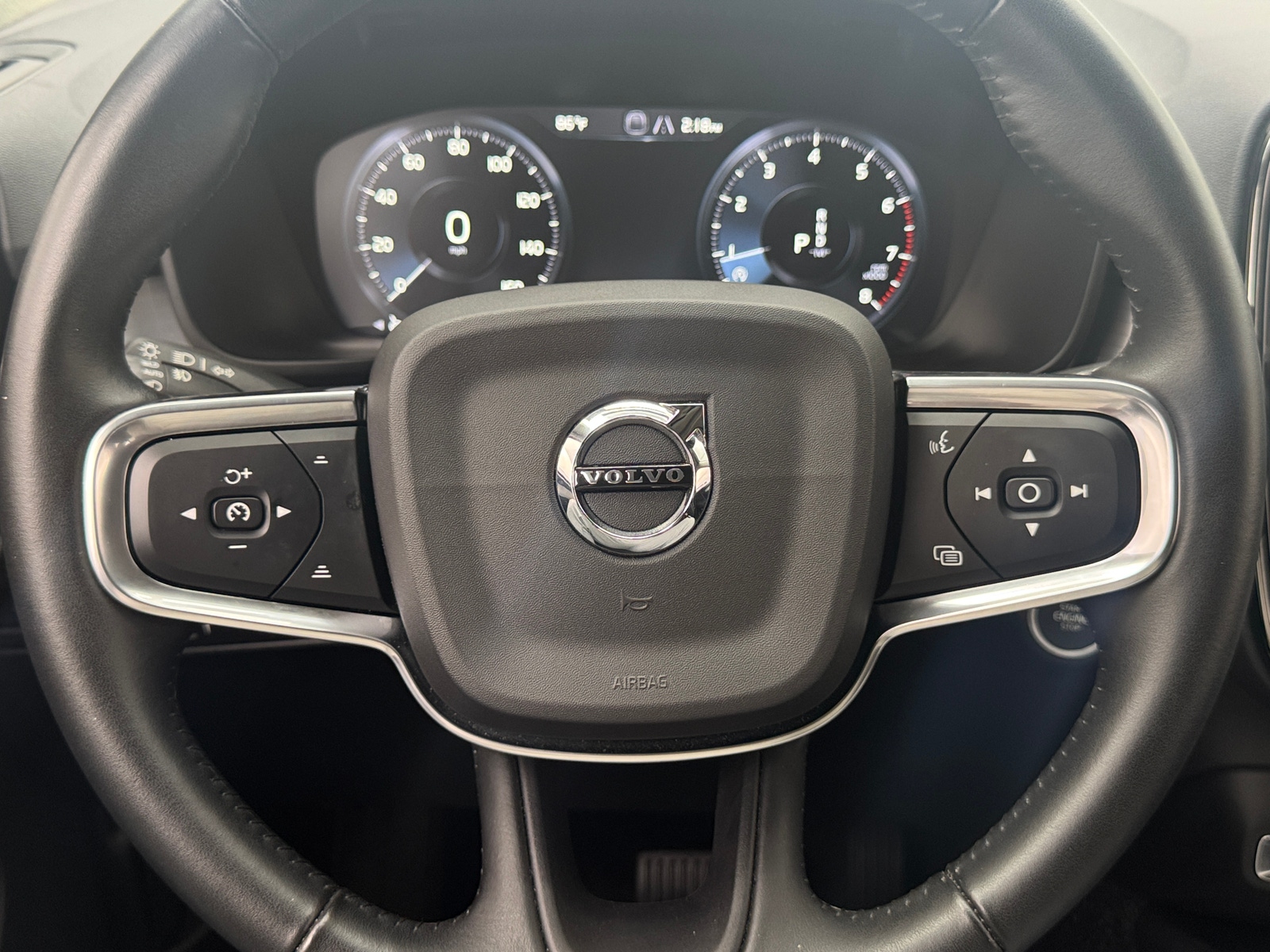 Thumbnail: 2020 Volvo XC40 - 5
