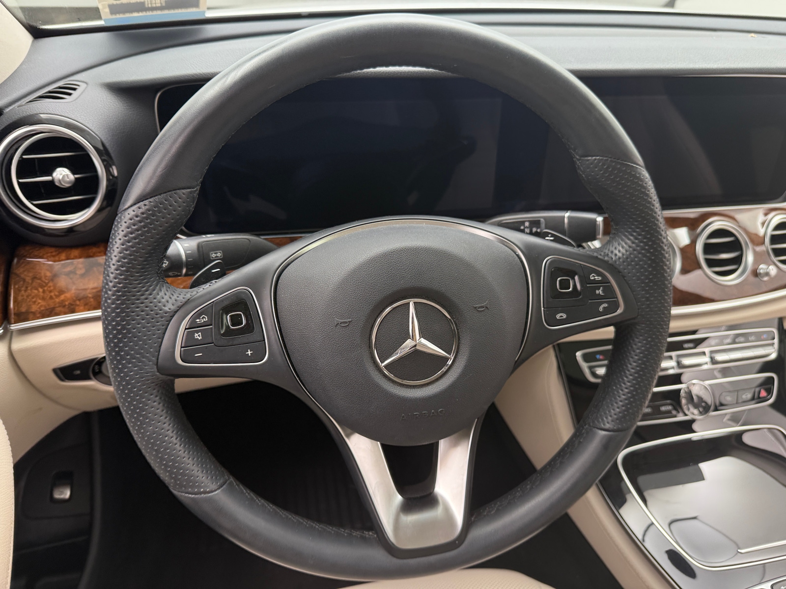 Thumbnail: 2018 Mercedes-Benz E-Class - 4