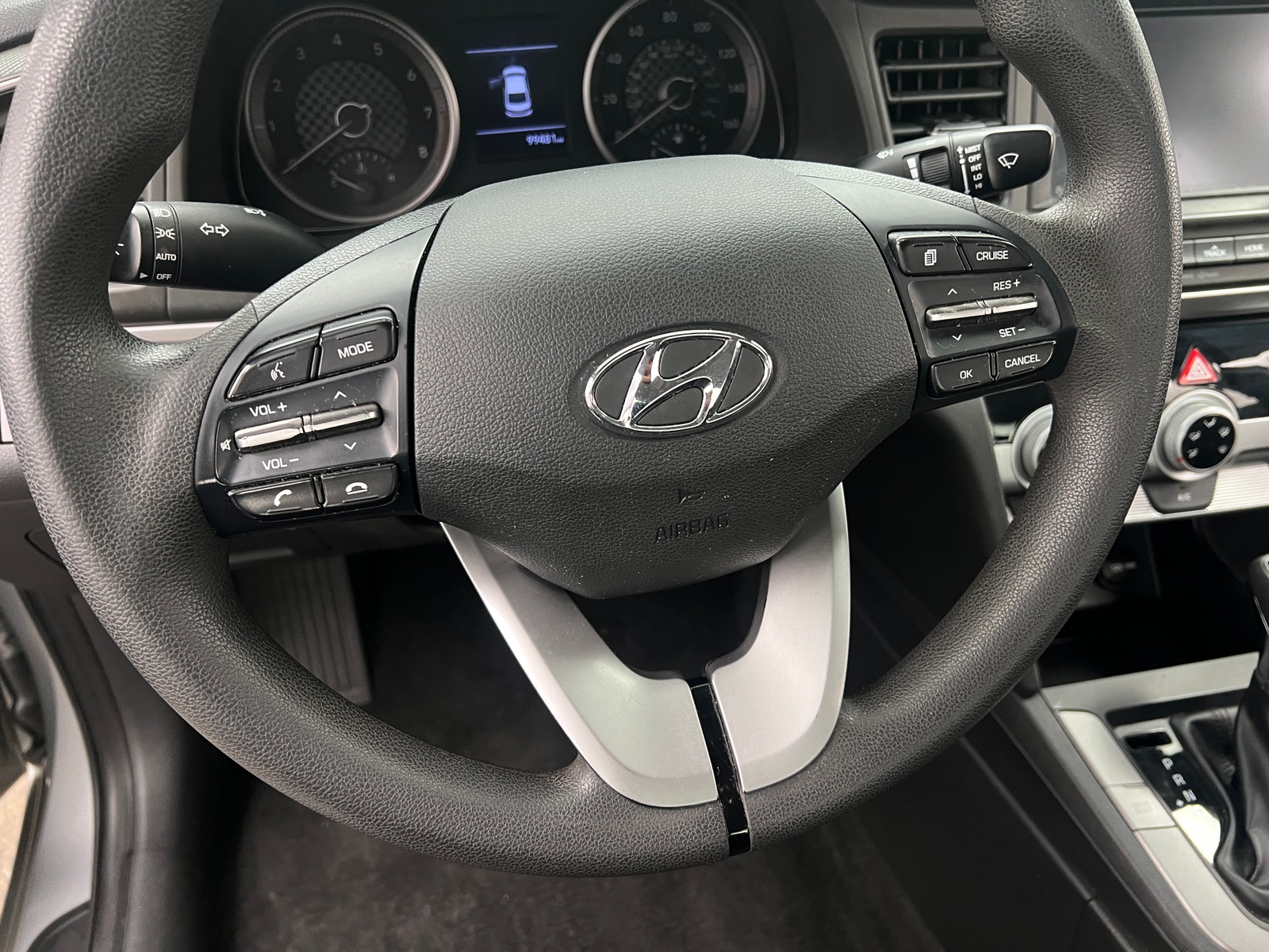 Thumbnail: 2019 Hyundai Elantra - 5
