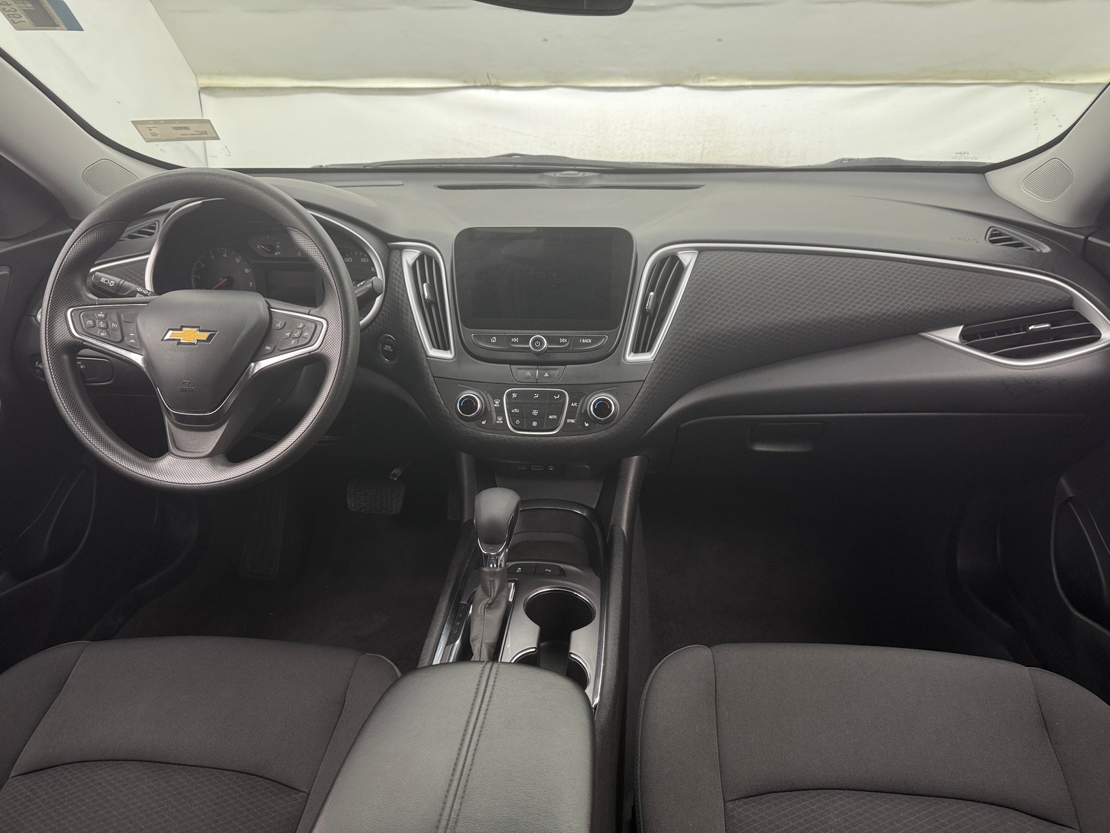 Thumbnail: 2024 Chevrolet Malibu - 3
