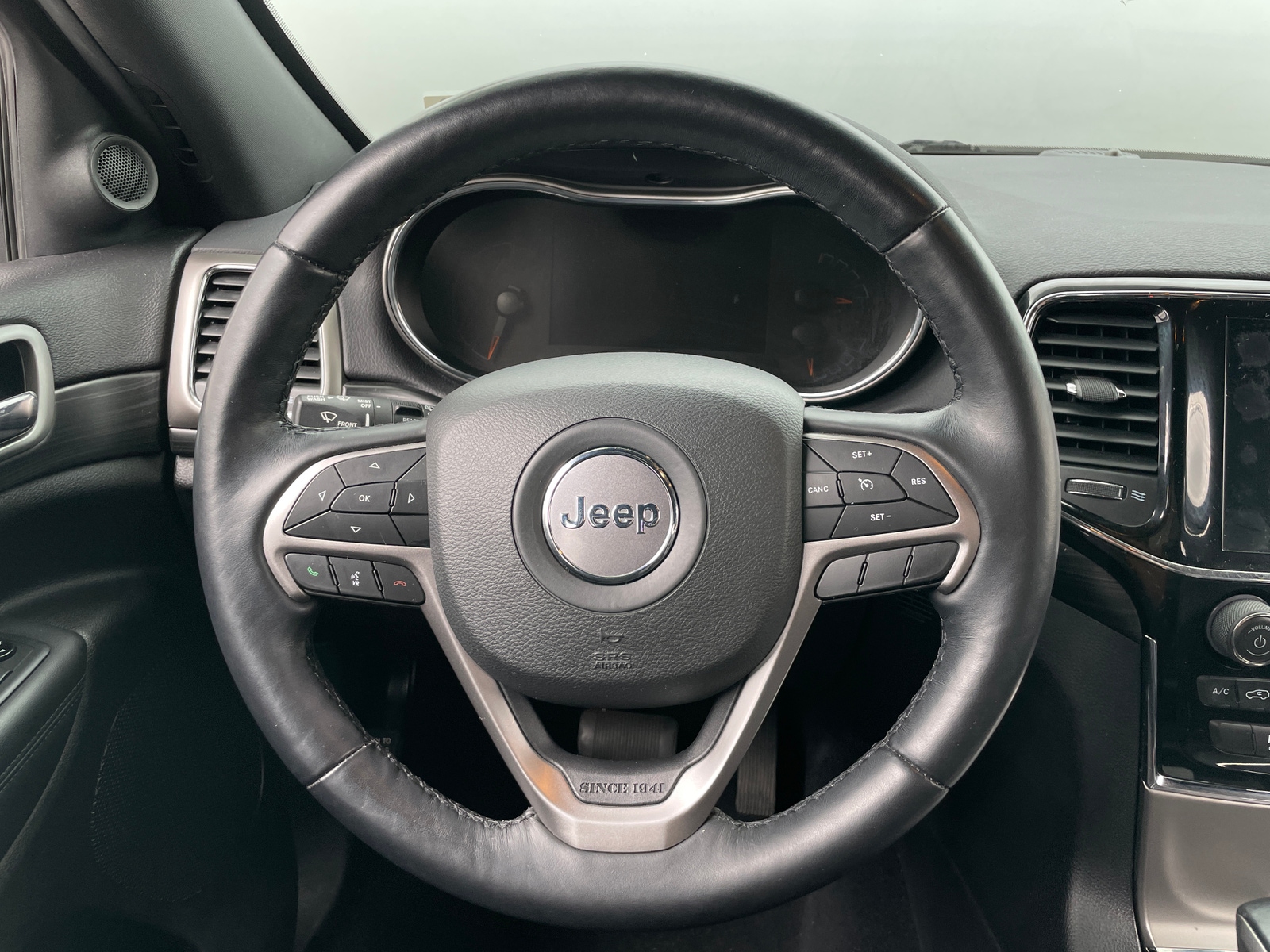 Thumbnail: 2021 Jeep Grand Cherokee - 5
