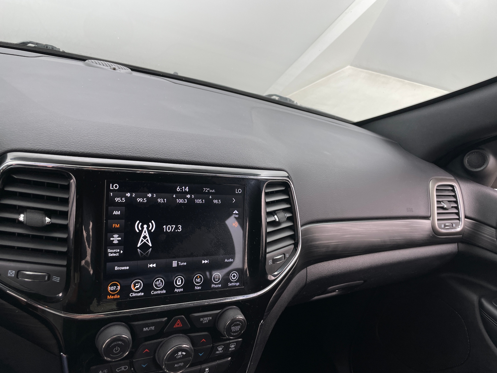 Thumbnail: 2021 Jeep Grand Cherokee - 4