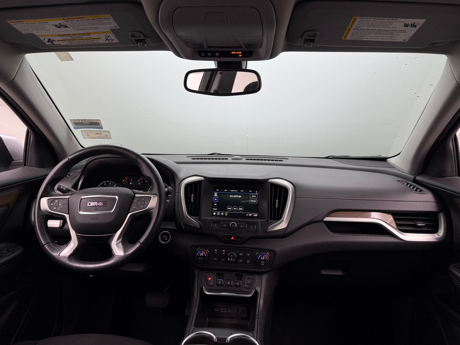 Thumbnail: 2018 GMC Terrain - 3