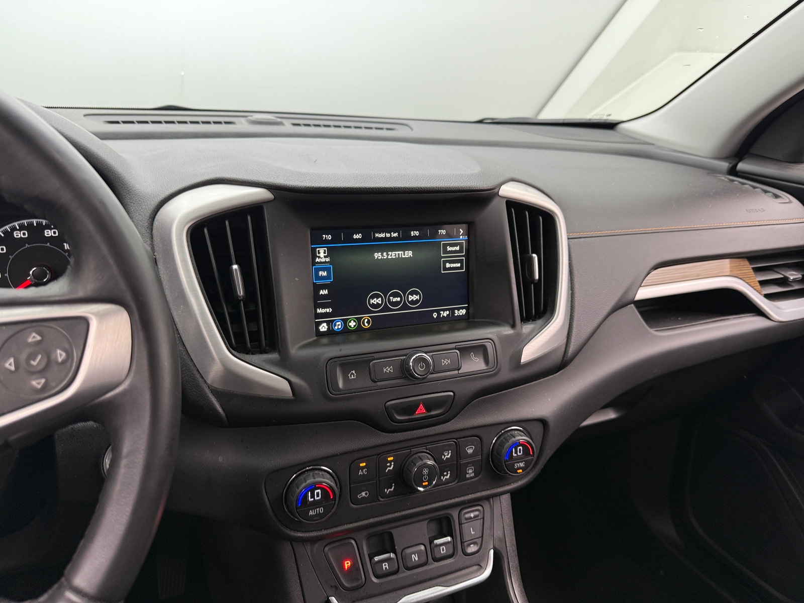 Thumbnail: 2018 GMC Terrain - 4