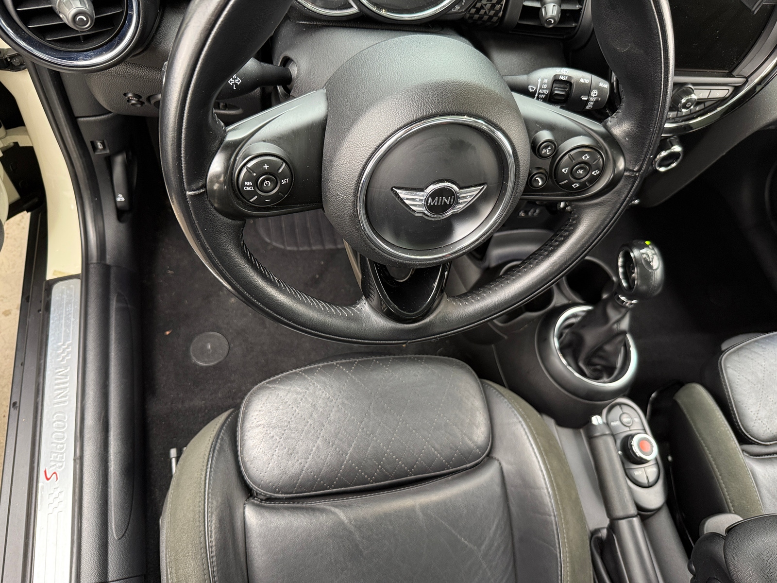 Thumbnail: 2018 MINI Cooper Hardtop - 5