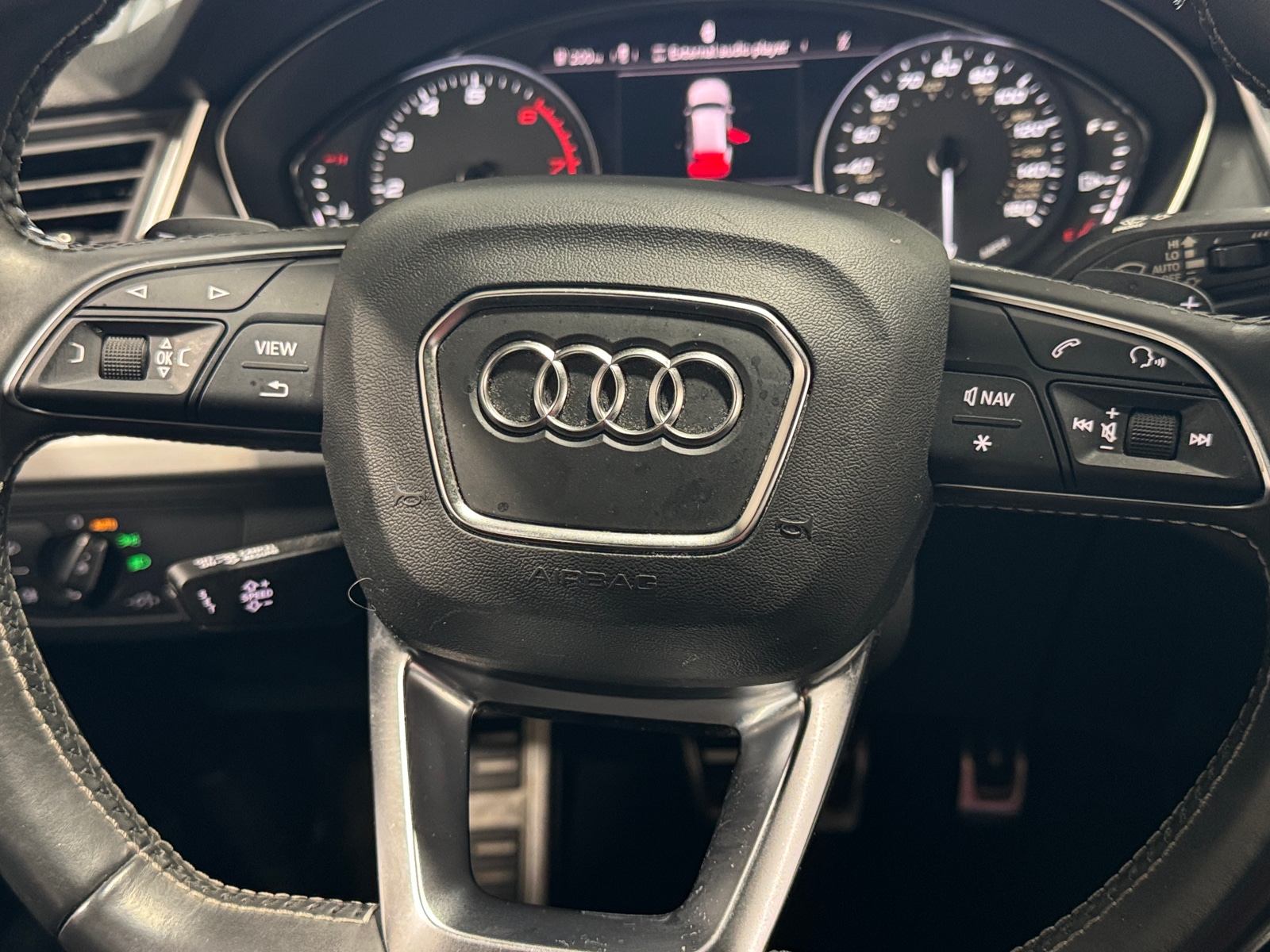 Thumbnail: 2019 Audi SQ5 - 4
