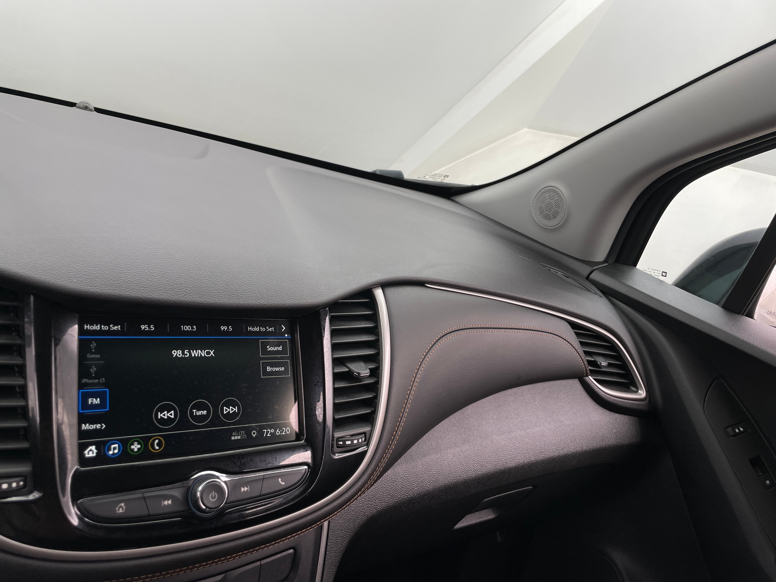 Thumbnail: 2019 Chevrolet Trax - 4