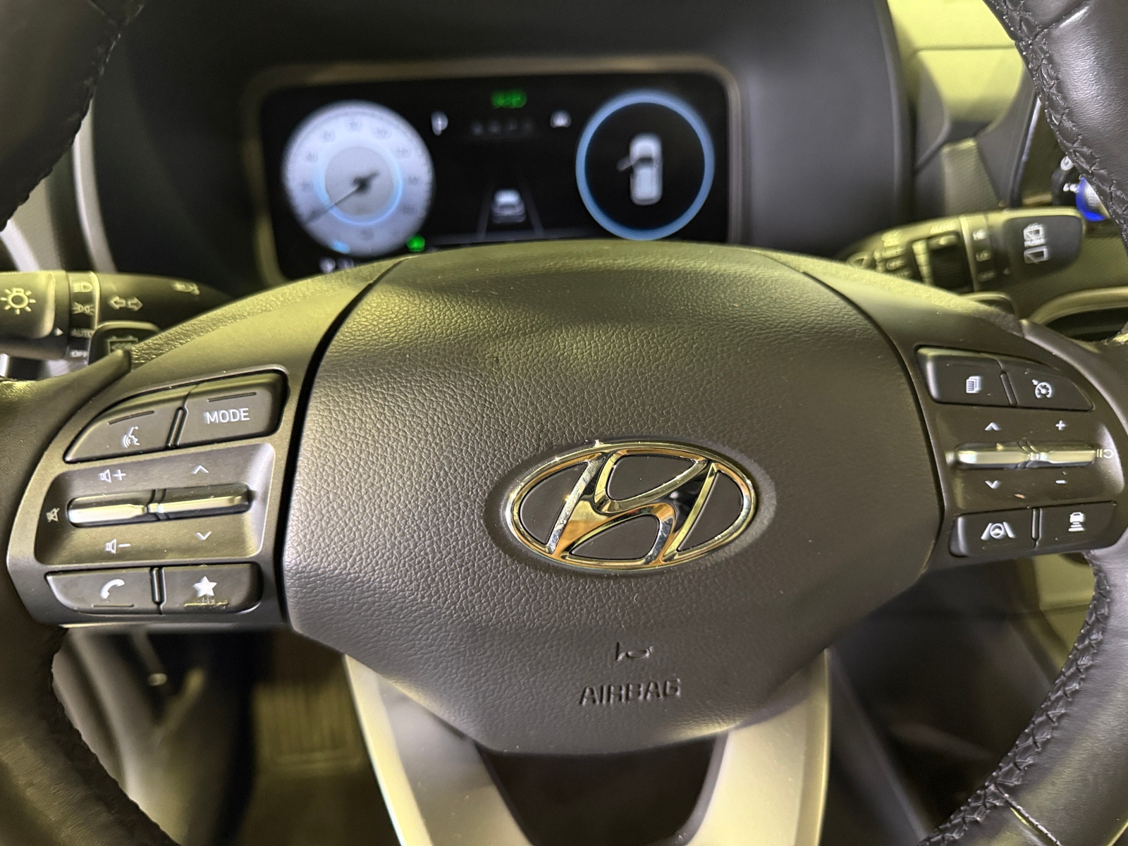 Thumbnail: 2022 Hyundai Kona - 4