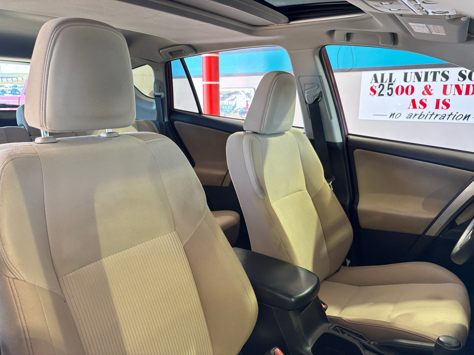 Thumbnail: 2015 Toyota RAV4 - 2