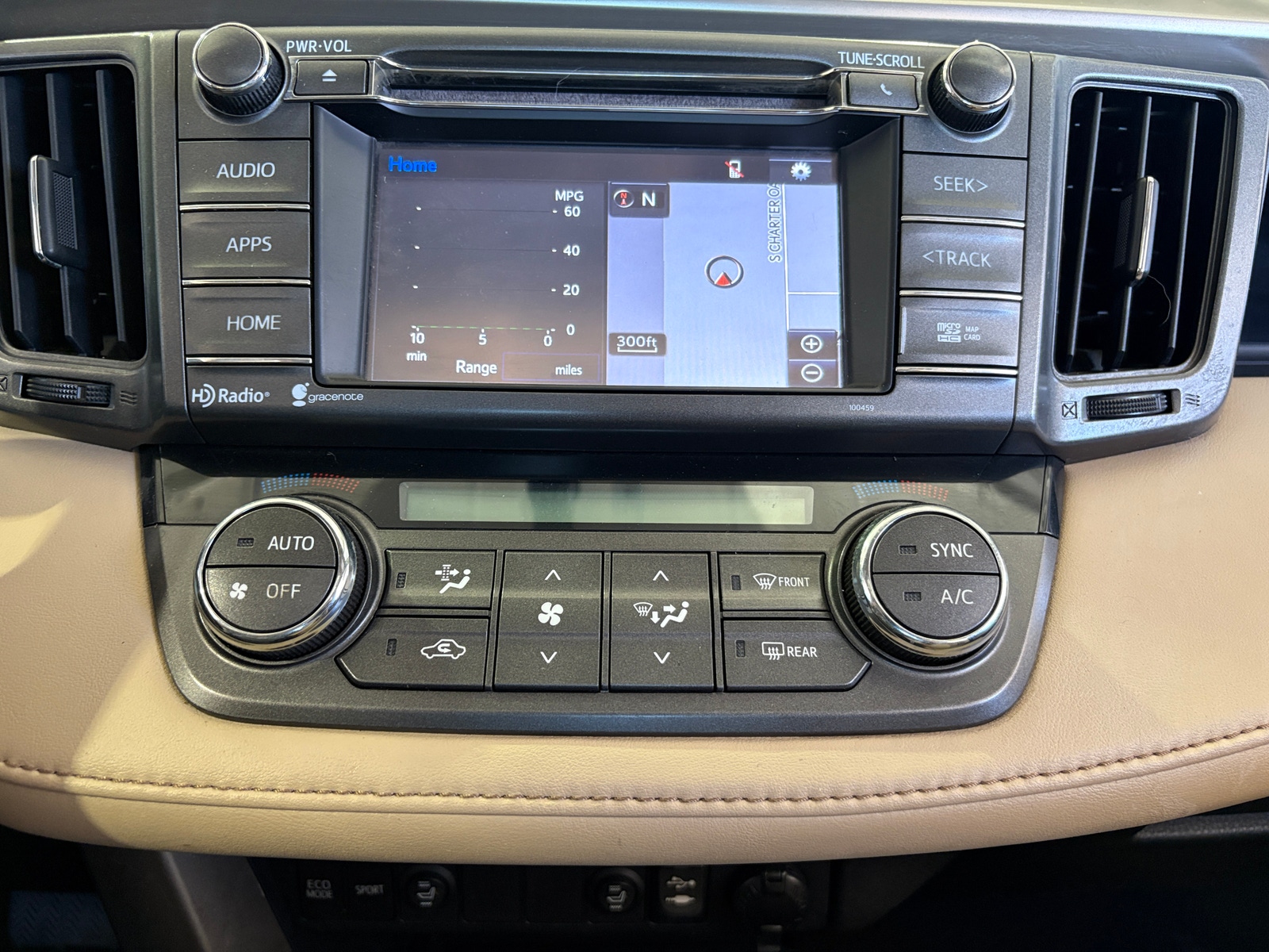 Thumbnail: 2015 Toyota RAV4 - 4