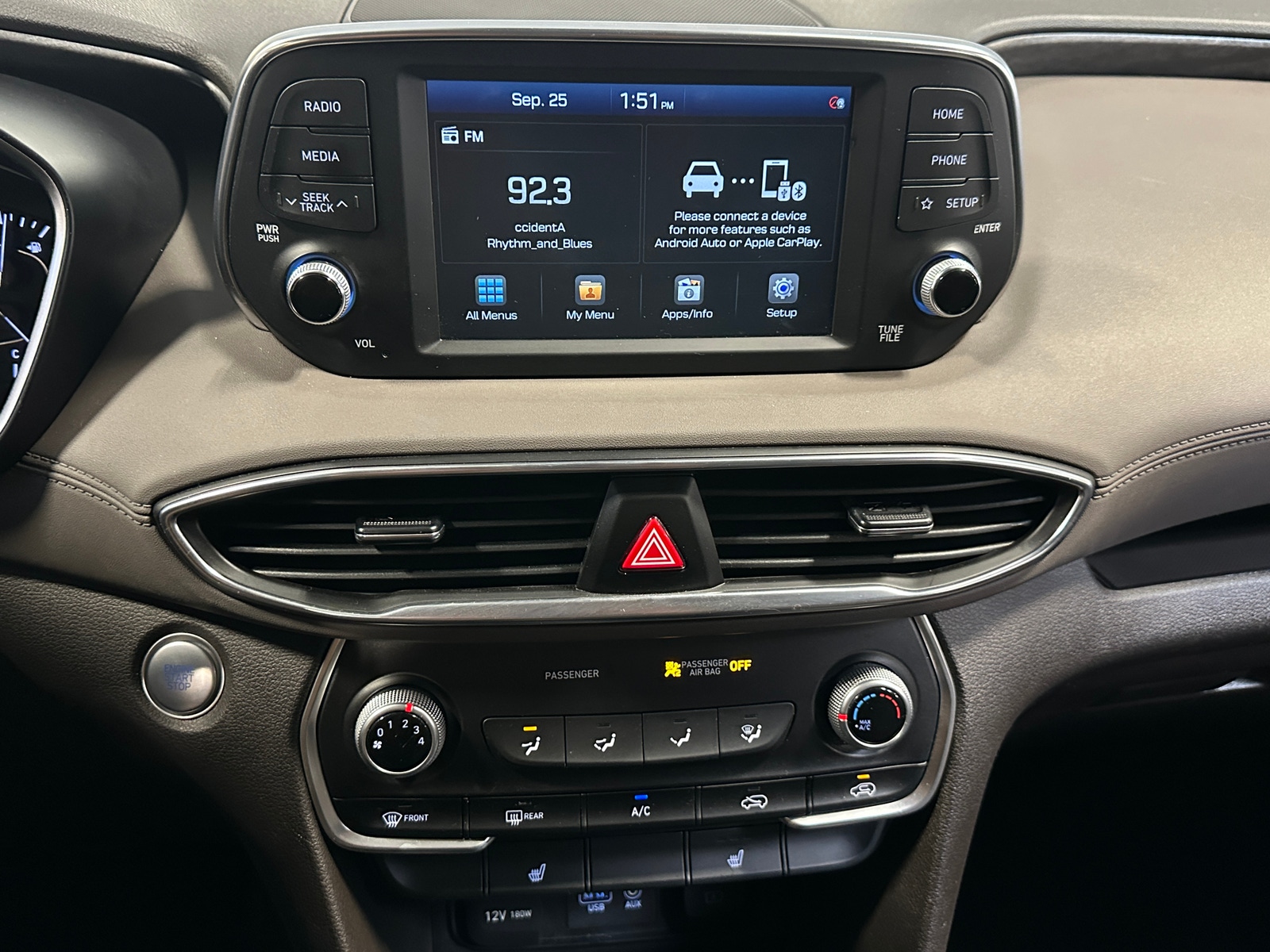Thumbnail: 2020 Hyundai Santa Fe - 4