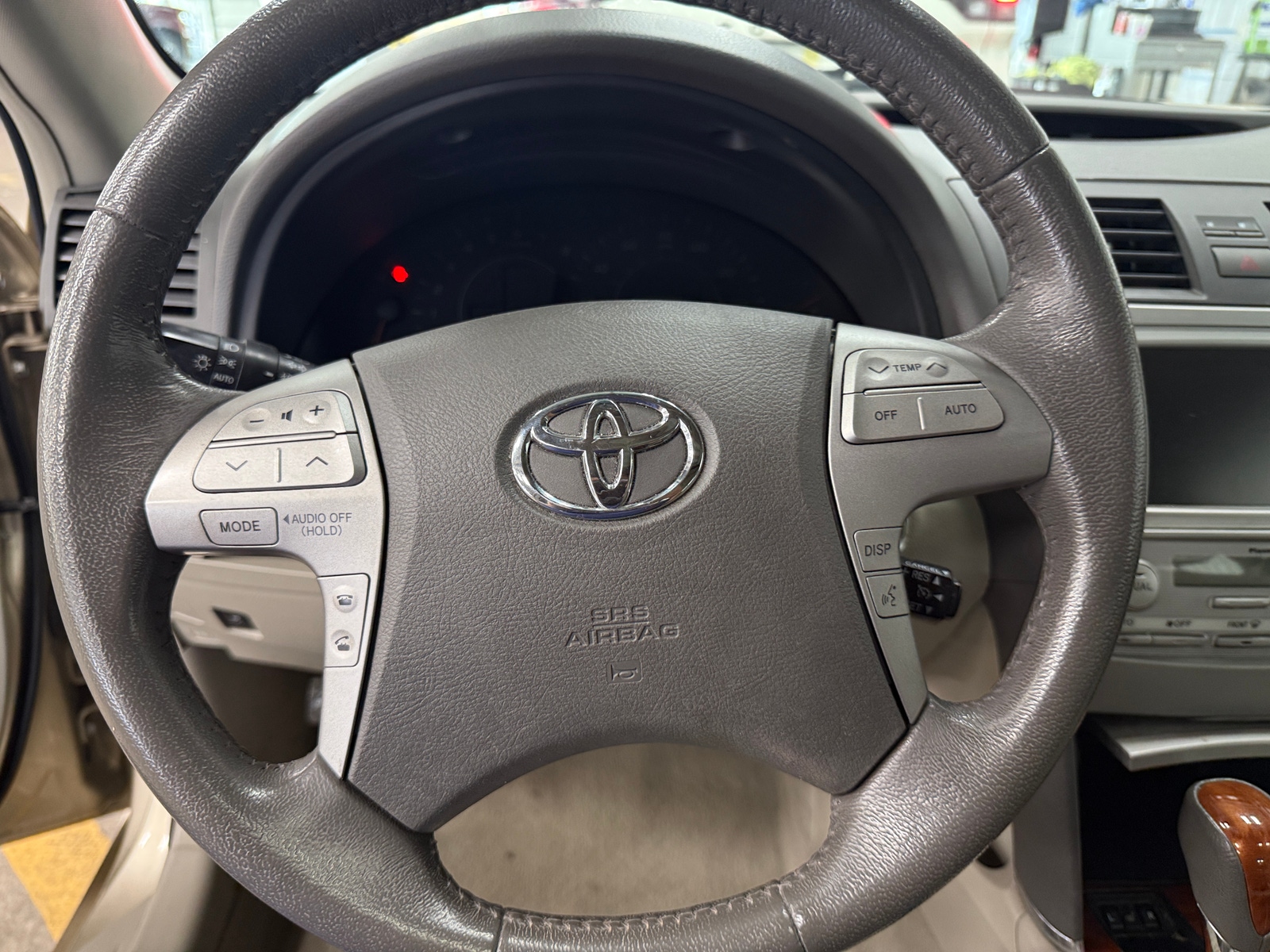 Thumbnail: 2011 Toyota Camry - 4