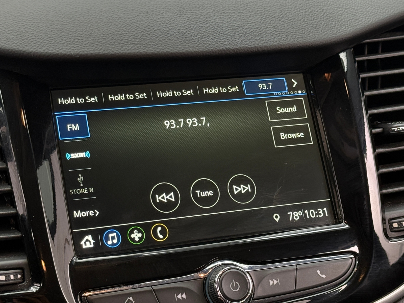 Thumbnail: 2019 Chevrolet Trax - 4