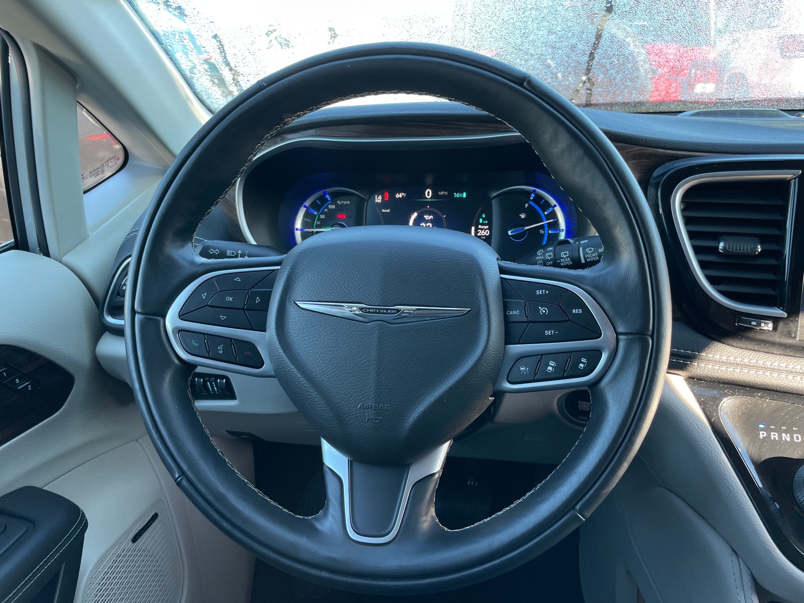 Thumbnail: 2020 Chrysler Pacifica - 4