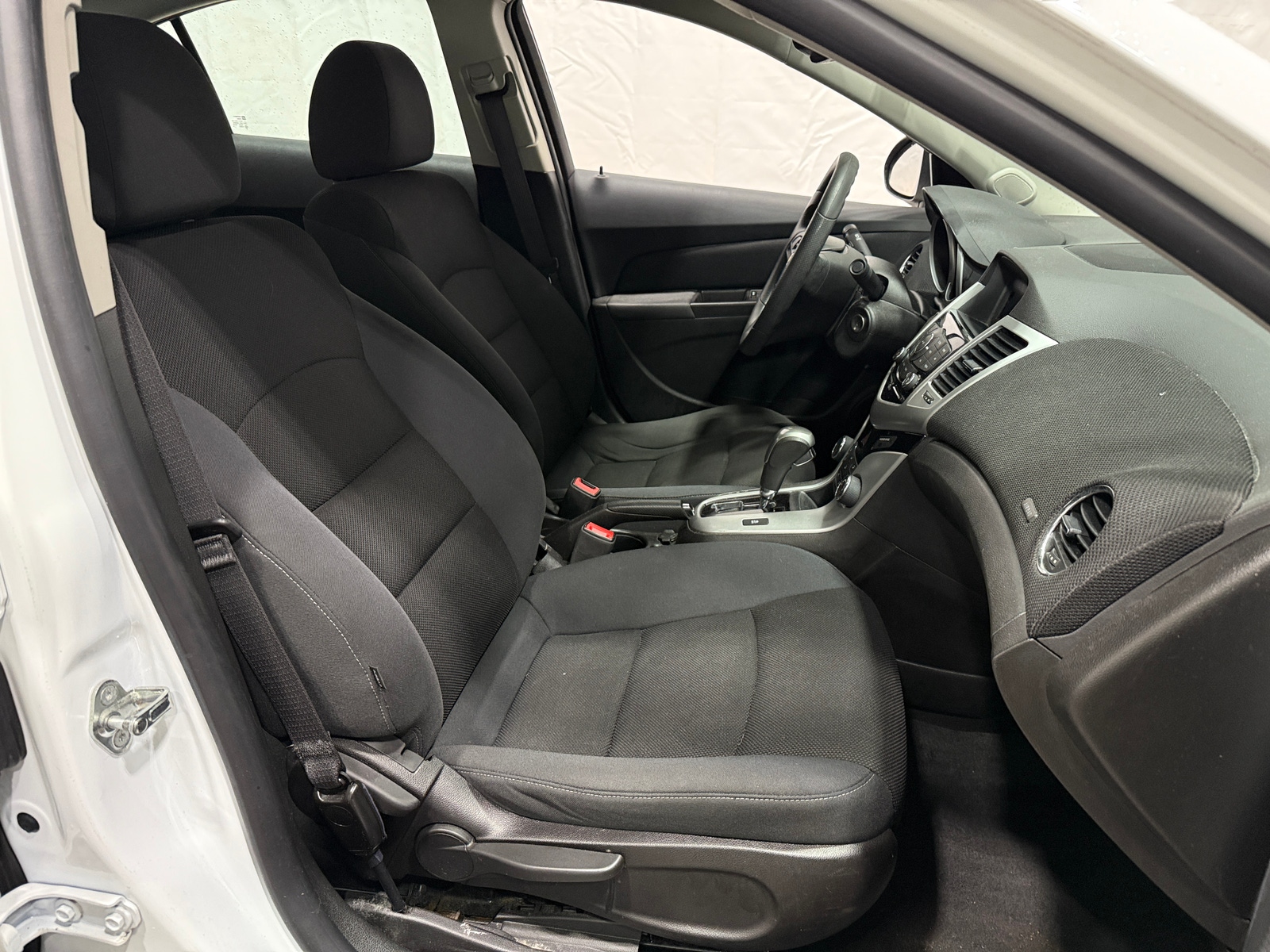 Thumbnail: 2016 Chevrolet Cruze - 2