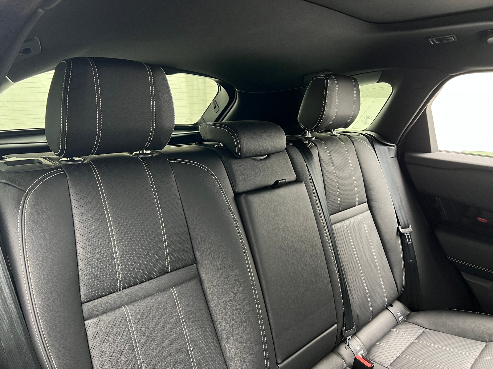 Thumbnail: 2020 Land Rover Range Rover Velar - 5