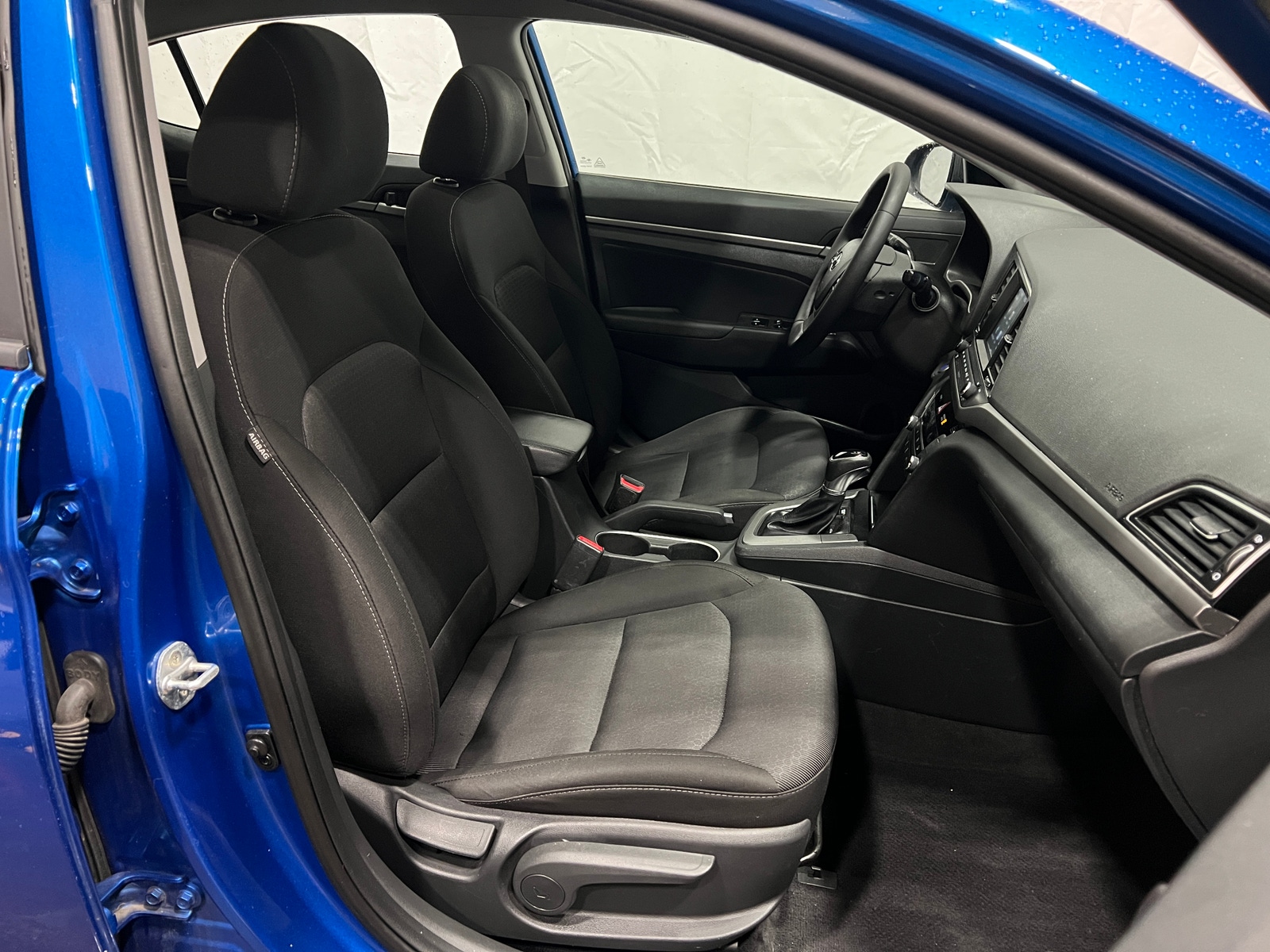 Thumbnail: 2017 Hyundai Elantra - 2
