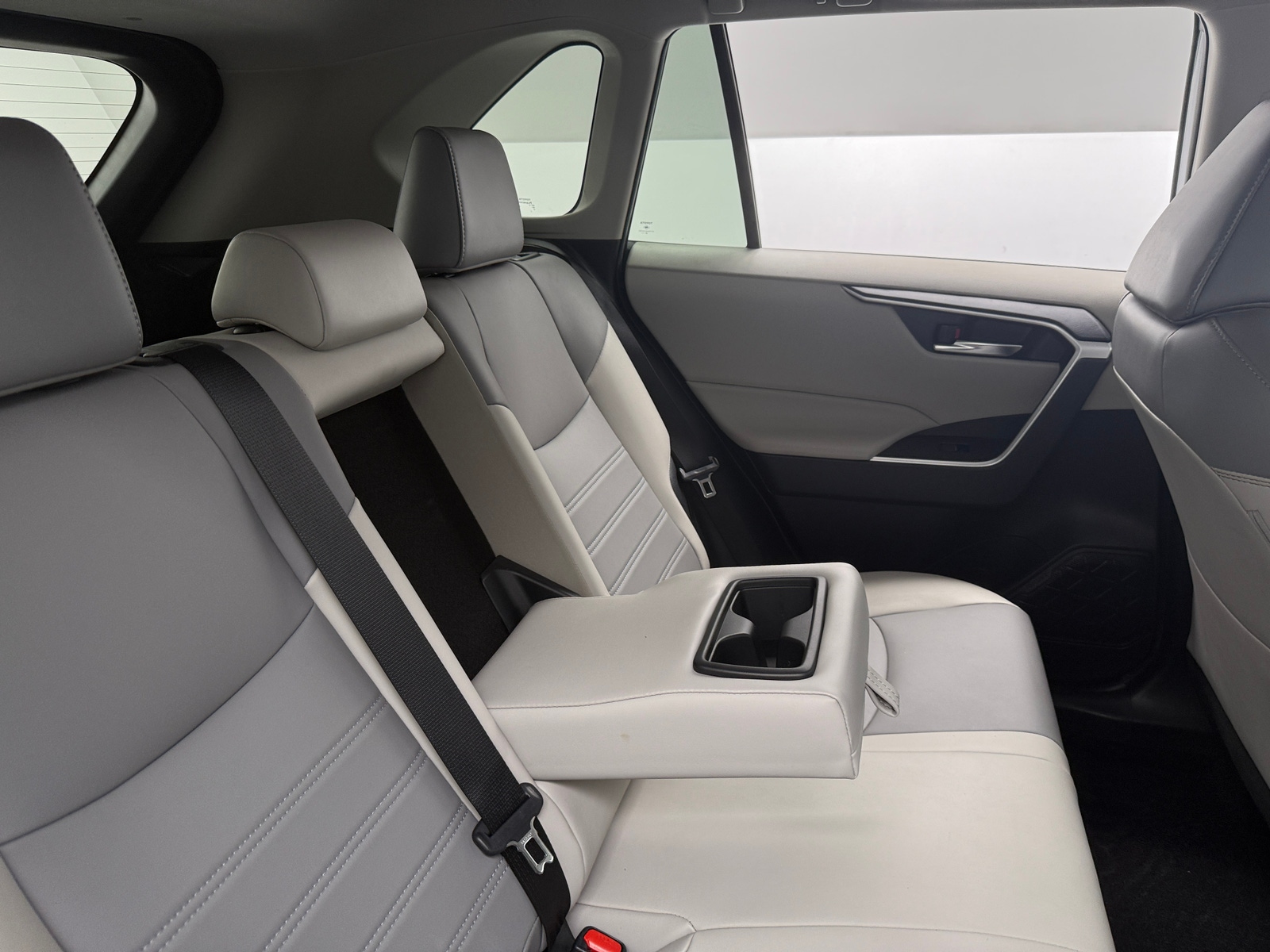 Thumbnail: 2021 Toyota RAV4 - 5