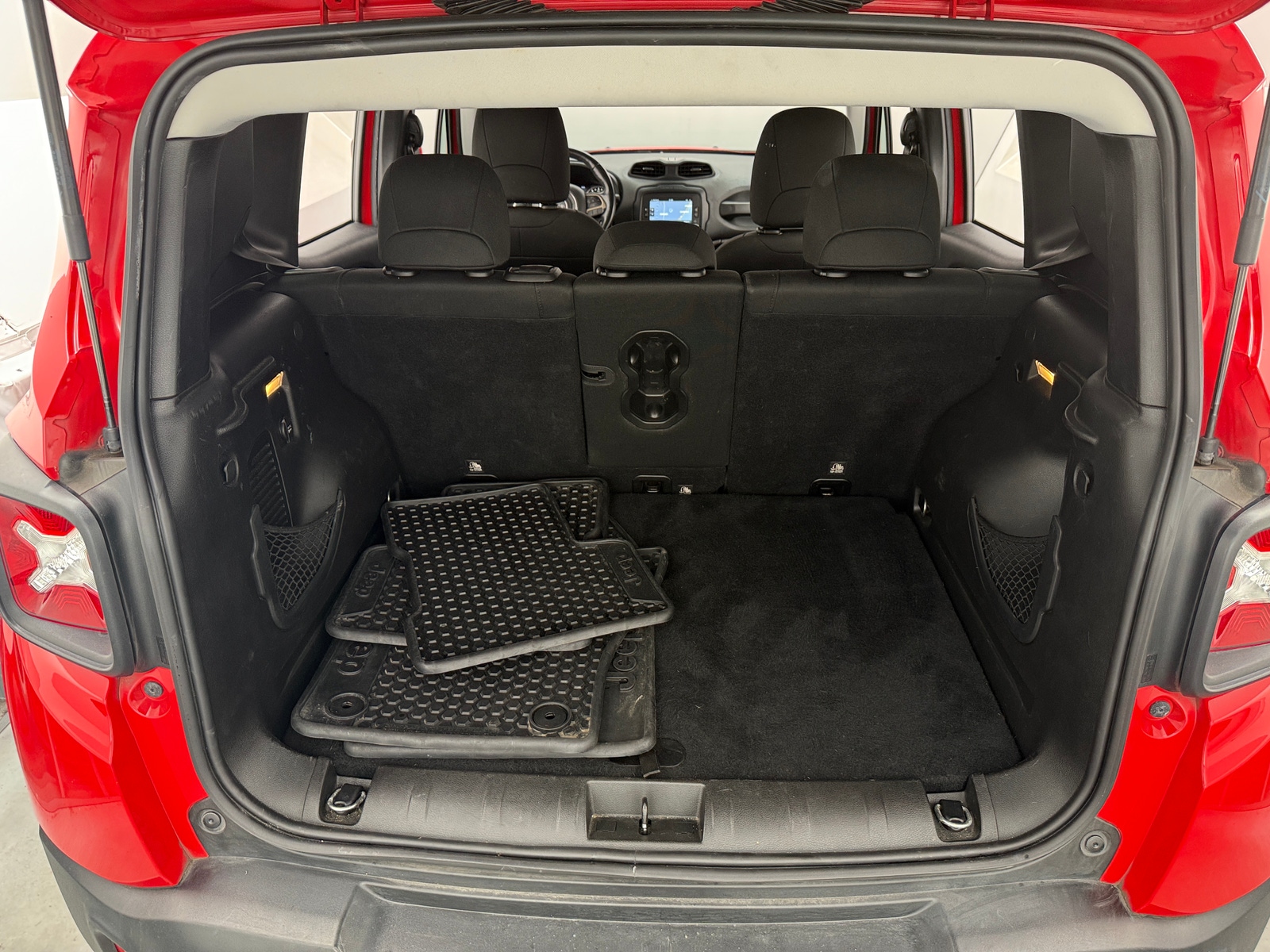 Thumbnail: 2017 Jeep Renegade - 7
