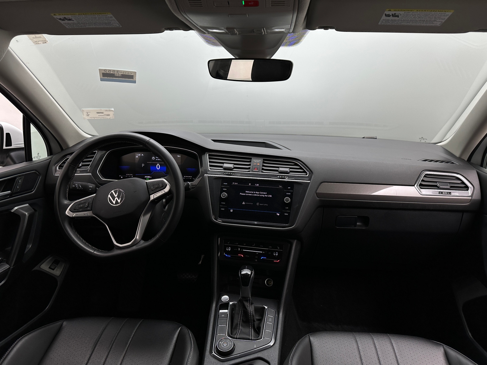 Thumbnail: 2024 Volkswagen Tiguan - 2