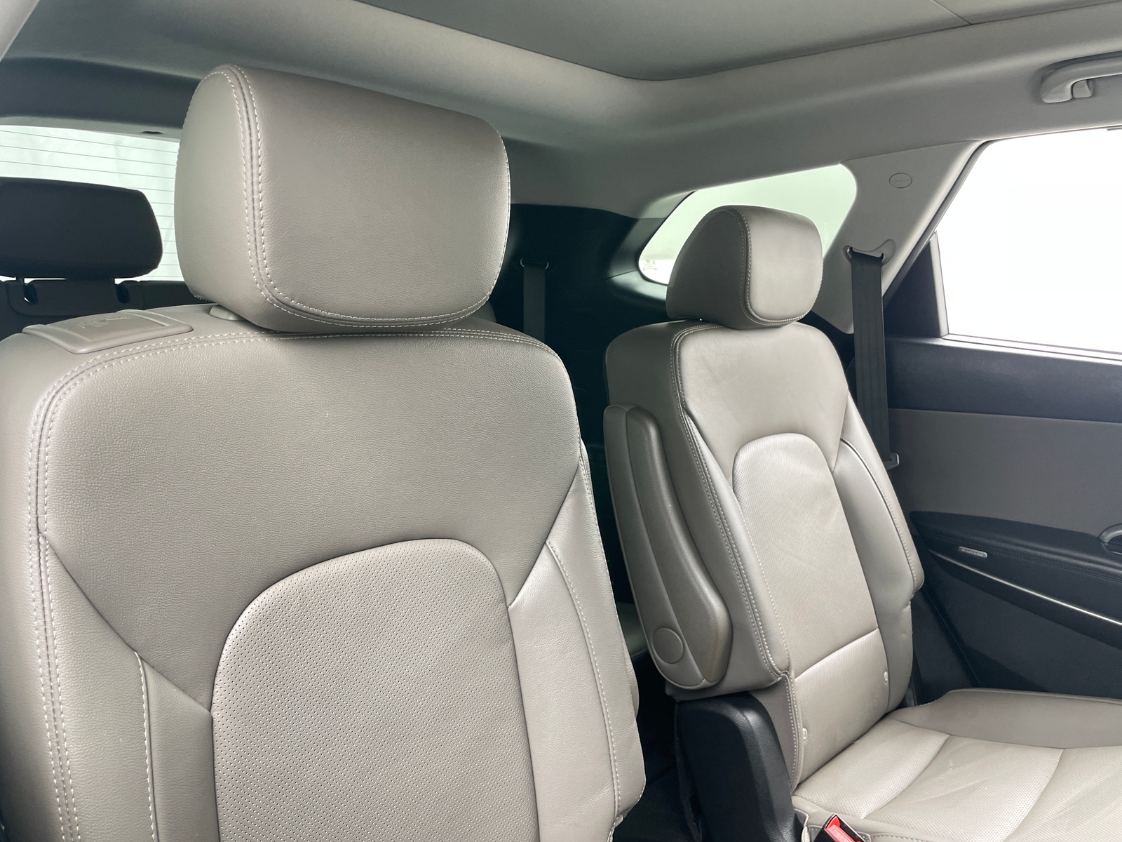 Thumbnail: 2018 Hyundai Santa Fe - 5