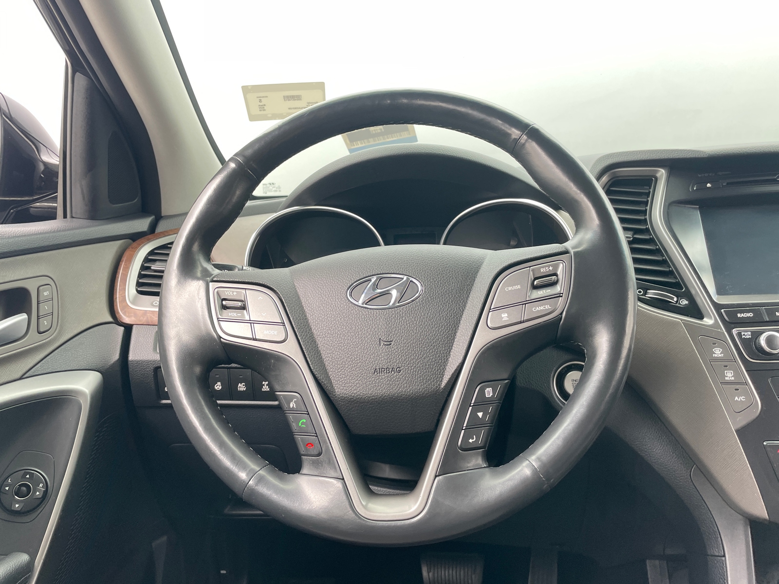 Thumbnail: 2018 Hyundai Santa Fe - 4