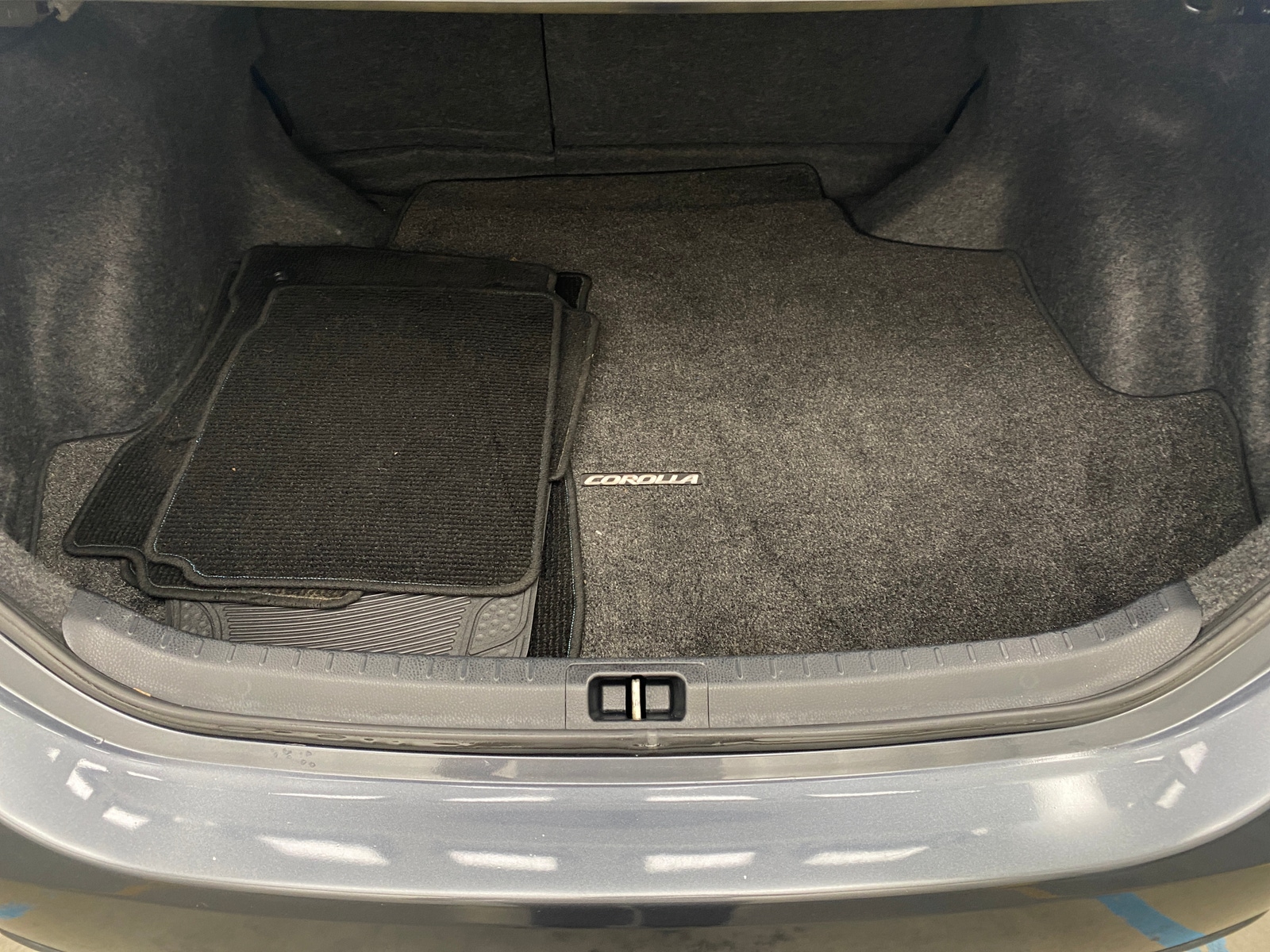 Thumbnail: 2014 Toyota Corolla - 7