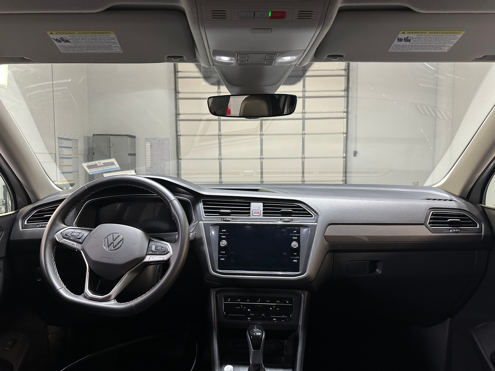 Thumbnail: 2024 Volkswagen Tiguan - 2