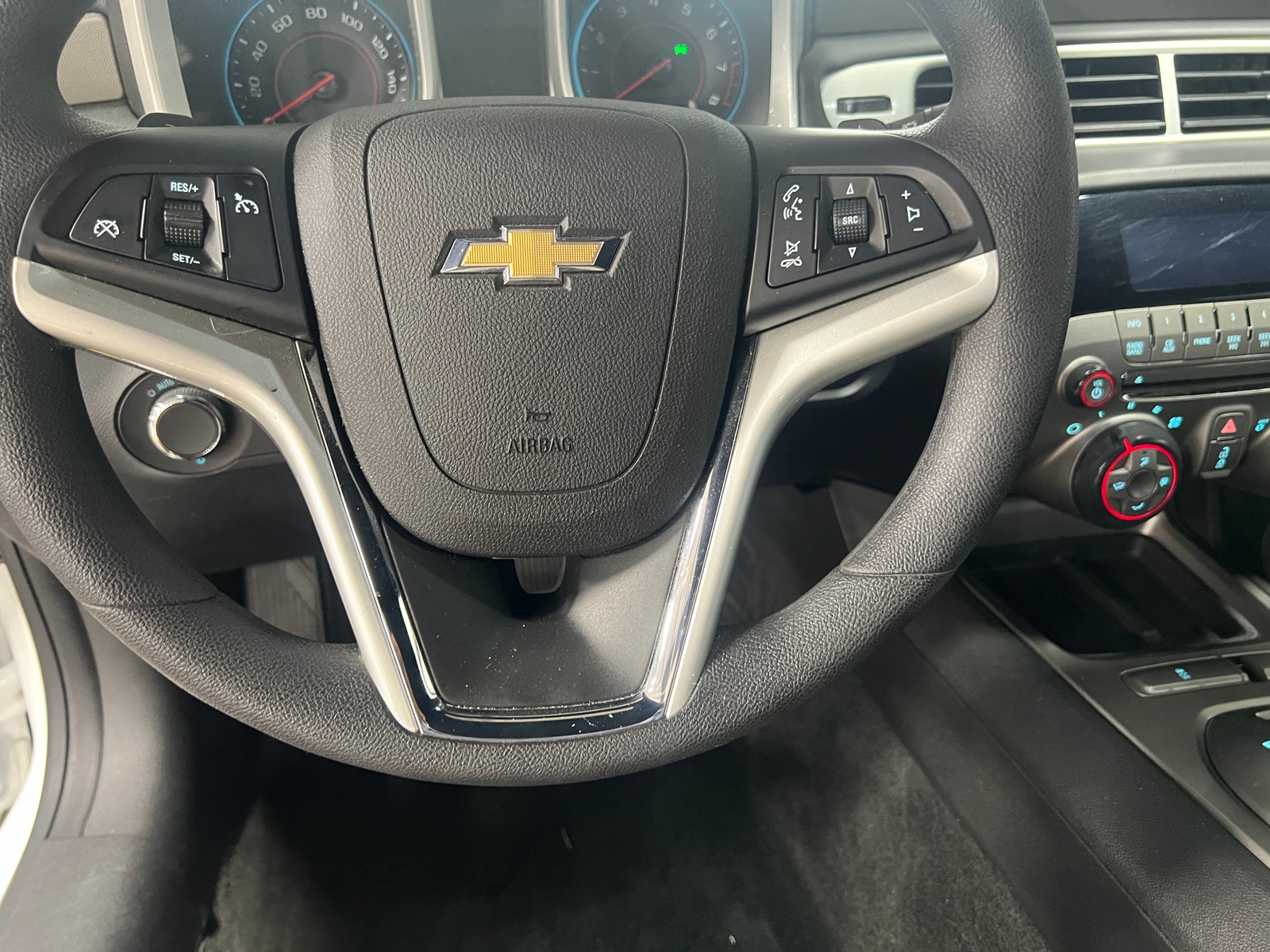 Thumbnail: 2015 Chevrolet Camaro - 4